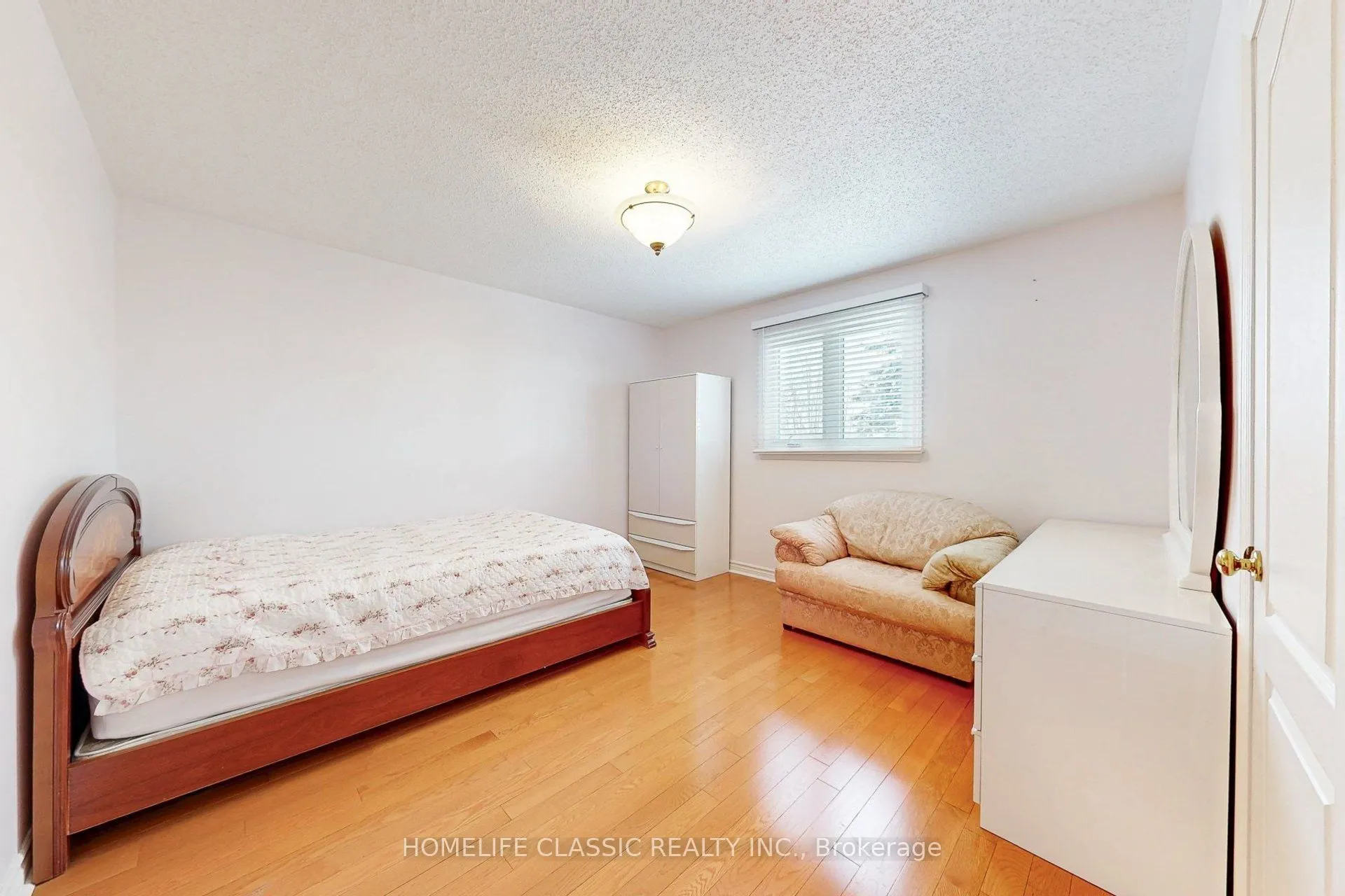 50 Oakhurst Drive