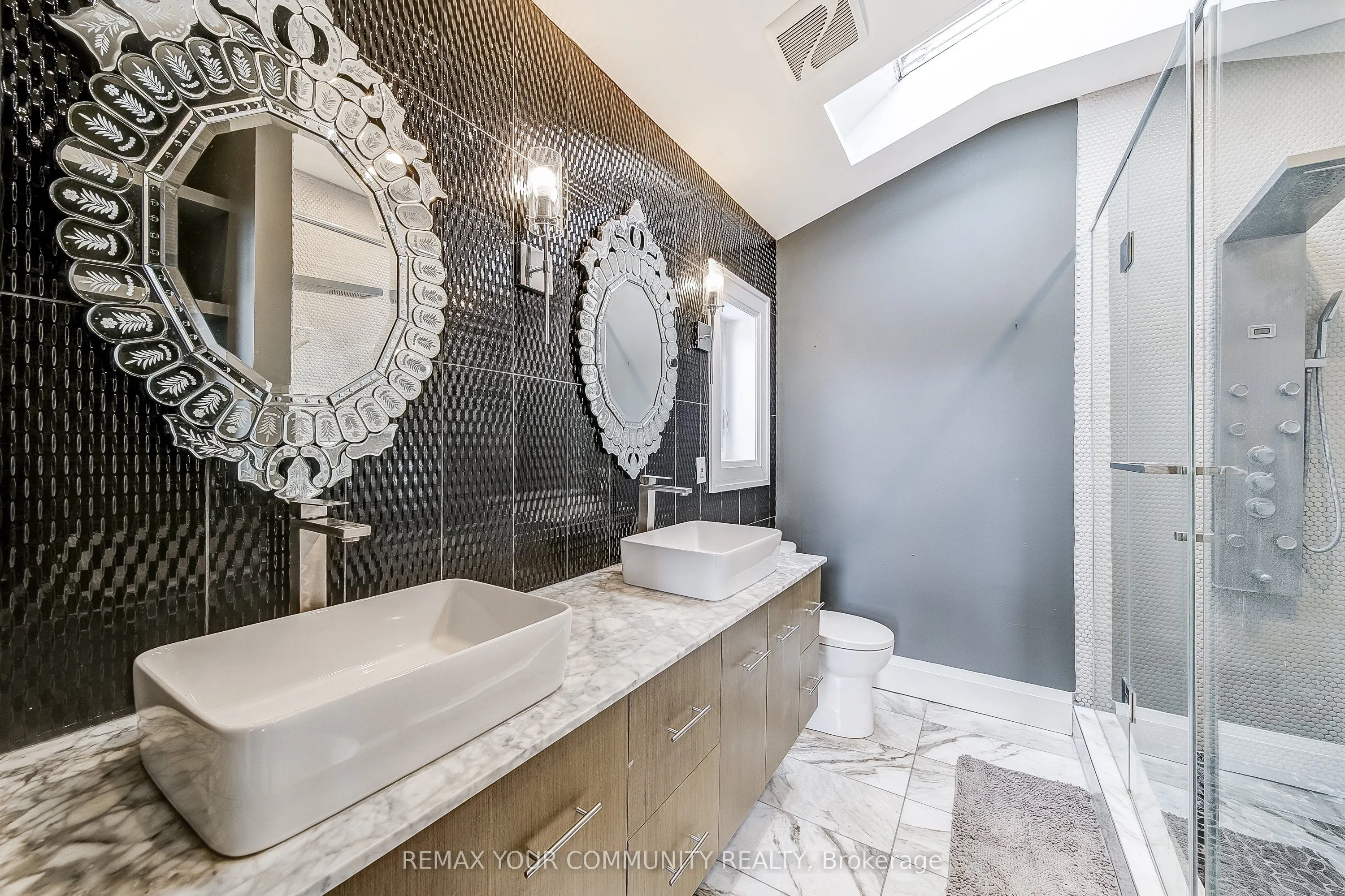 3433 Mount Albert Road