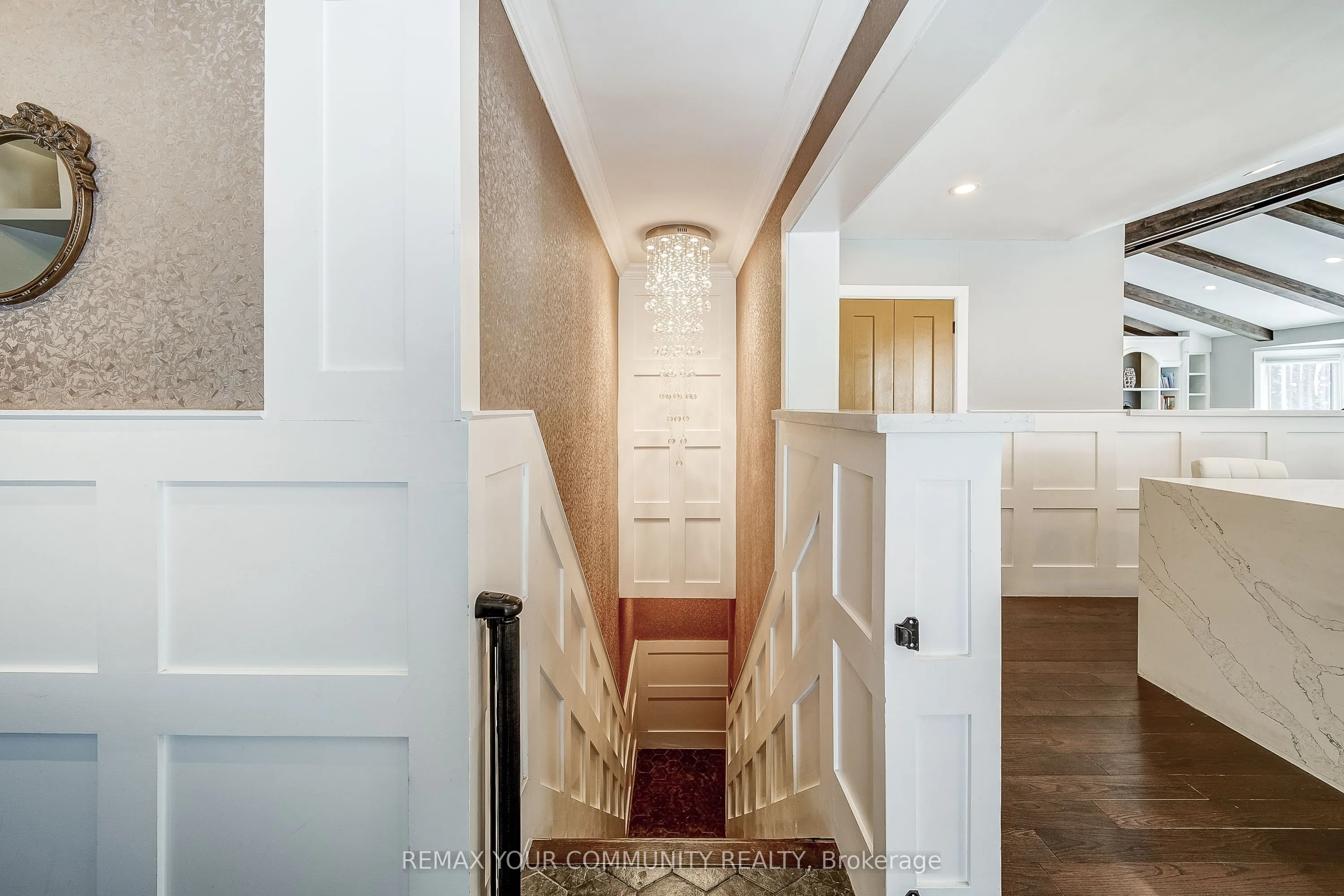 3433 Mount Albert Road