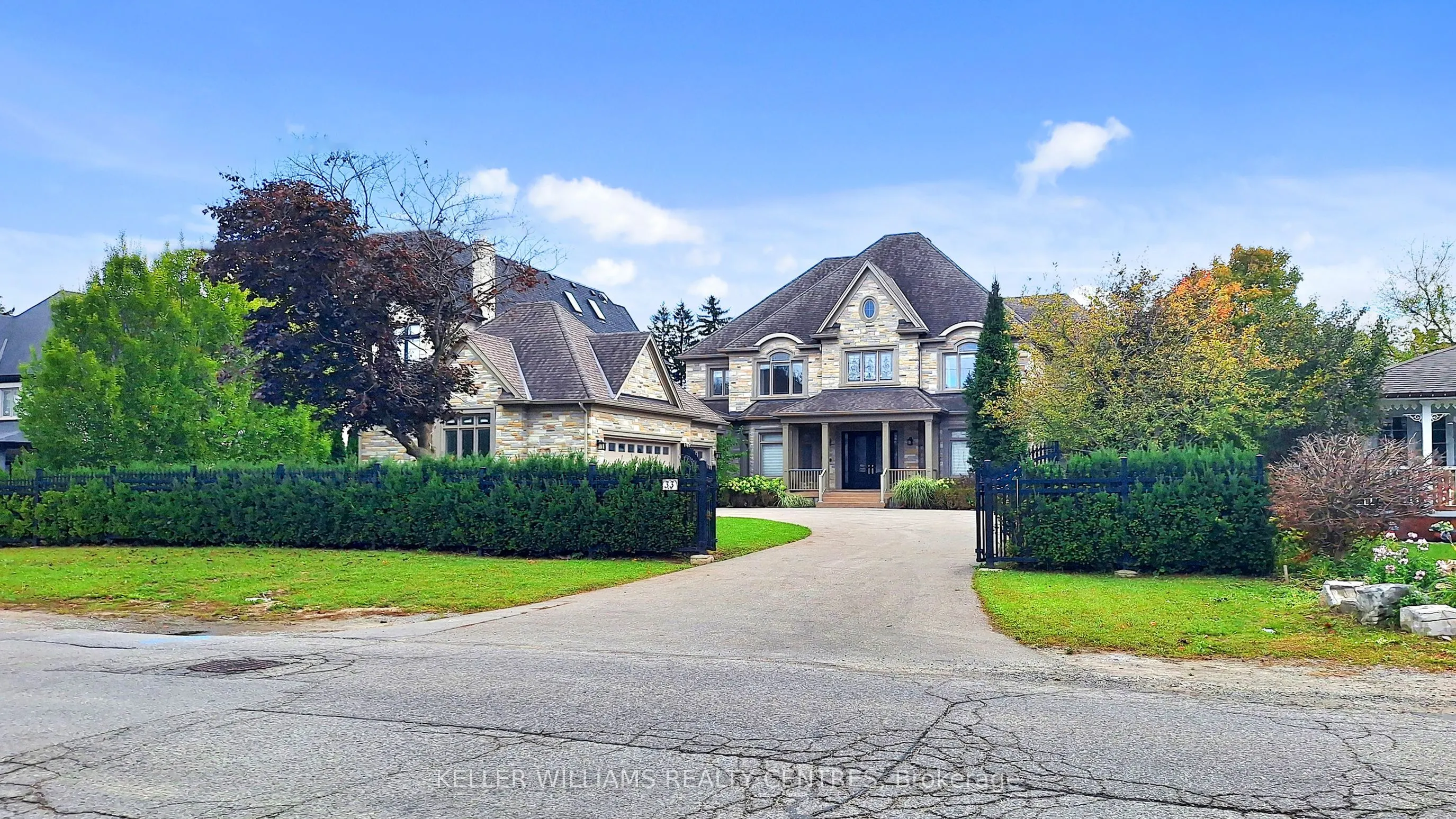 33 Maple Grove Avenue