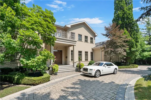 19 RIVERSIDE Boulevard