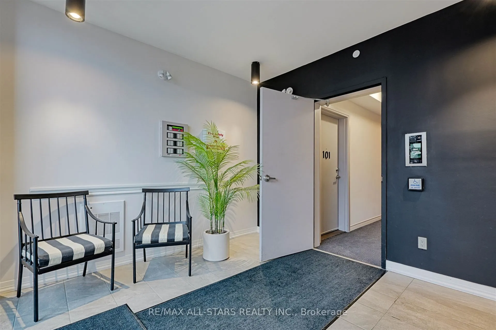 164 Cemetery Road #301