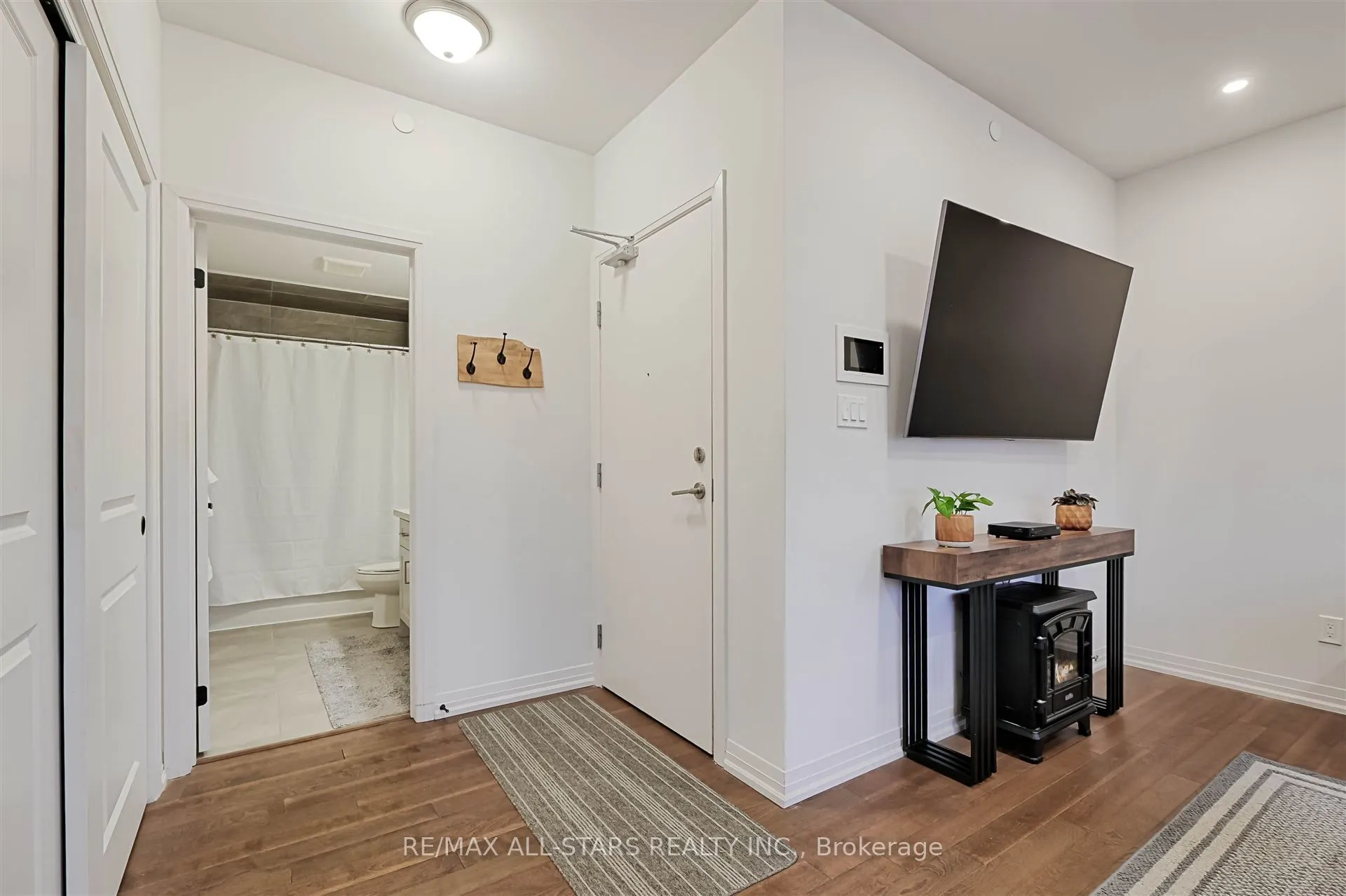 164 Cemetery Road #301