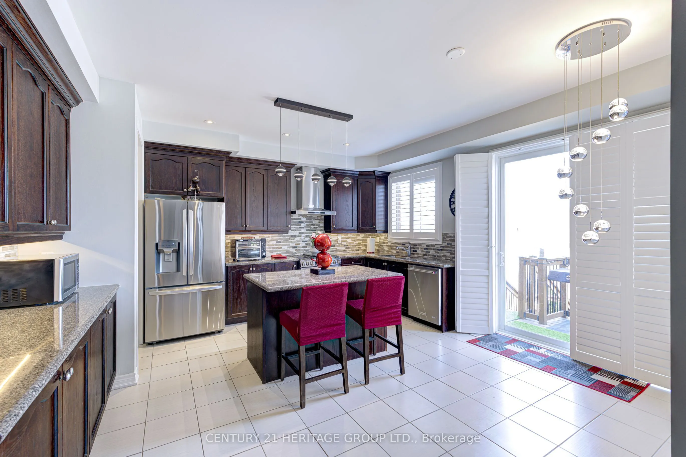 32 Michaelis Street
