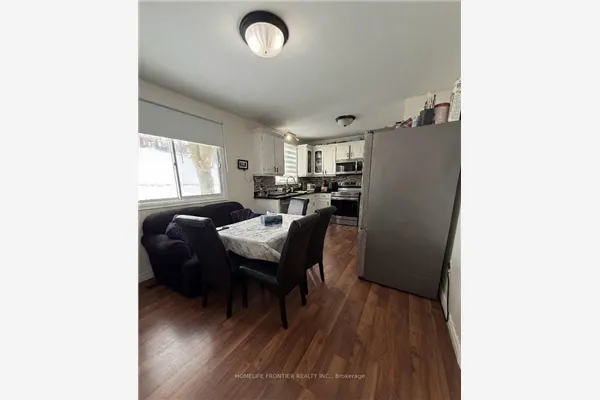 98 The Queensway South Avenue S