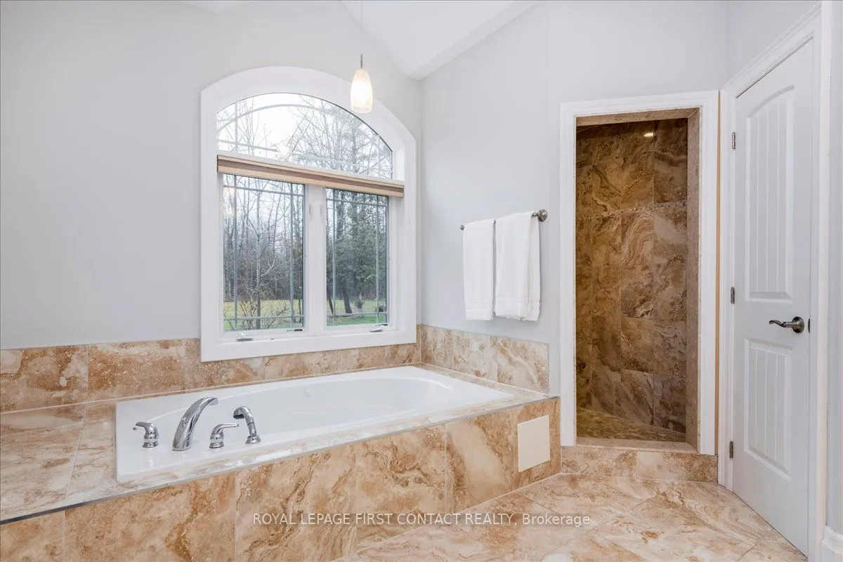 3500 Crescent Harbour Road