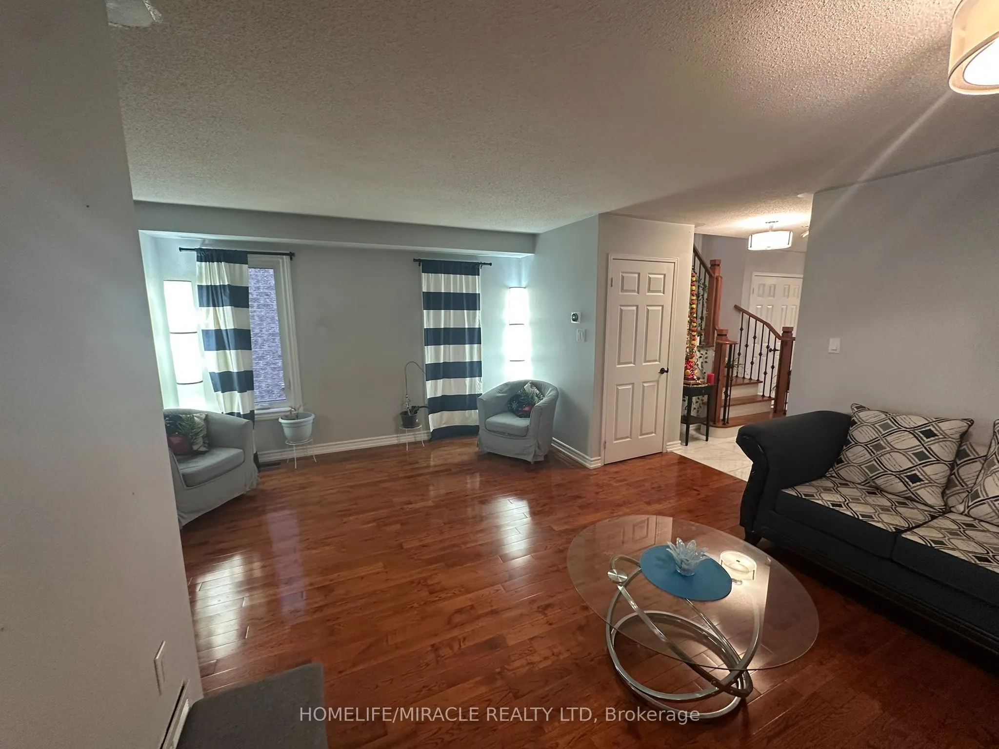587 Caboto Trail