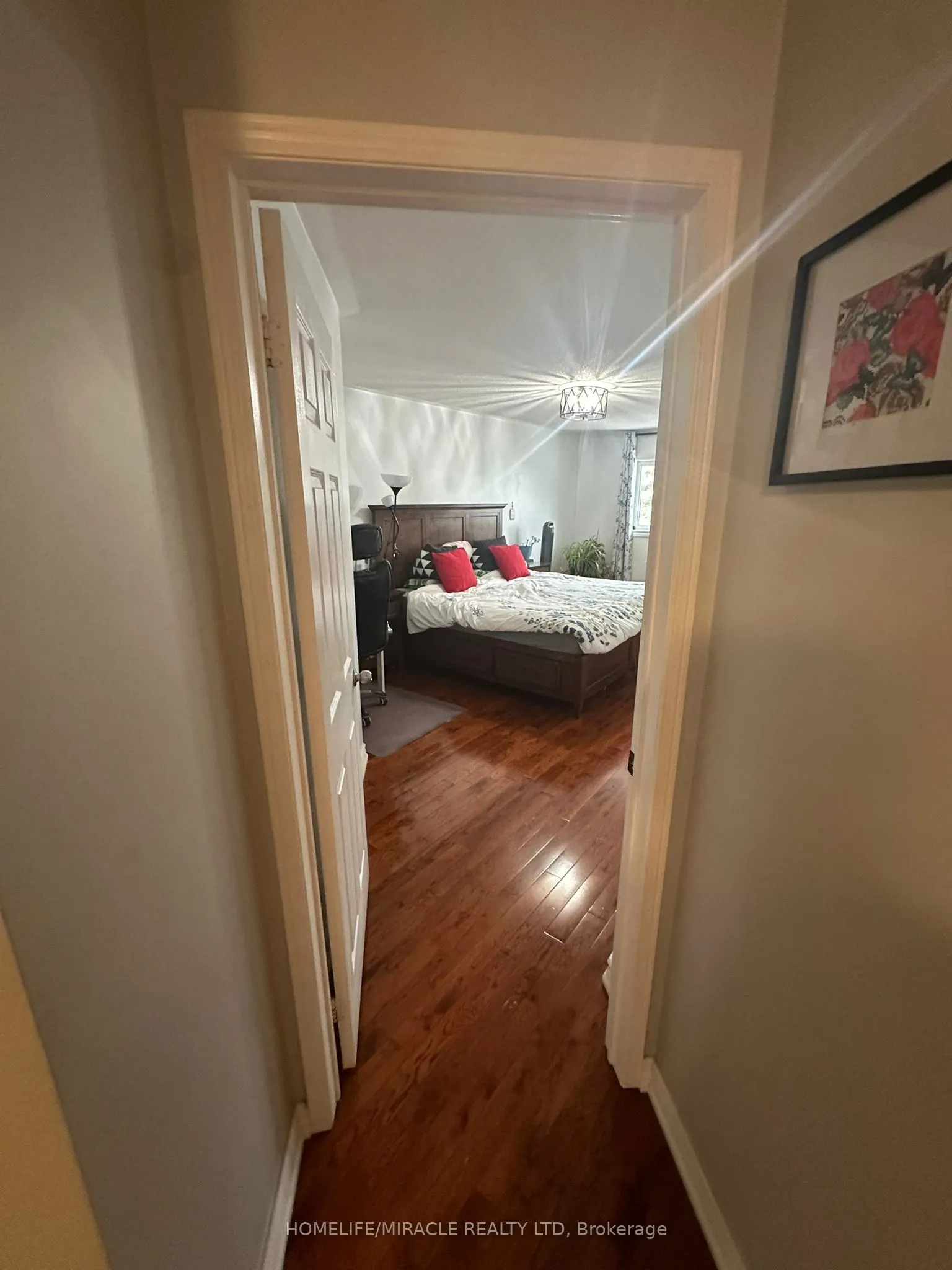 587 Caboto Trail