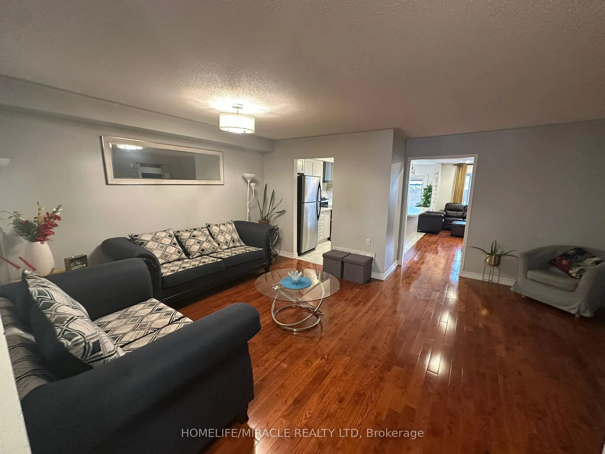 587 Caboto Trail