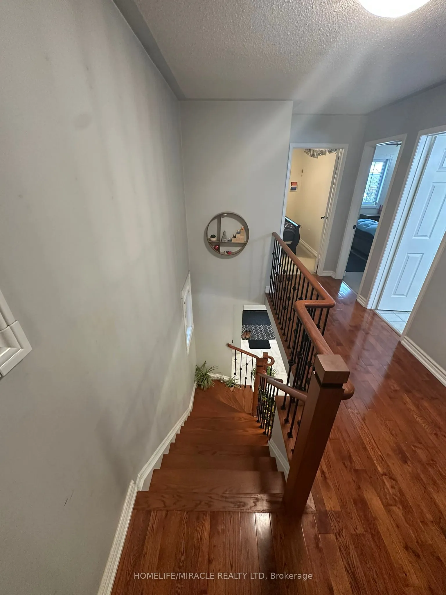 587 Caboto Trail