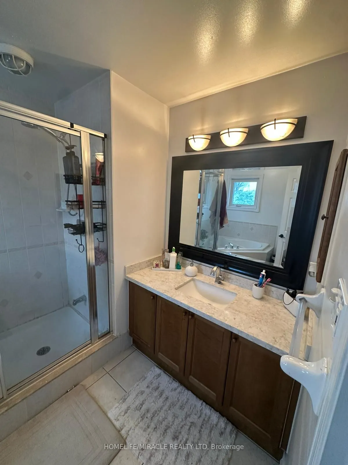 587 Caboto Trail