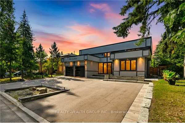 32 Colton Crescent S