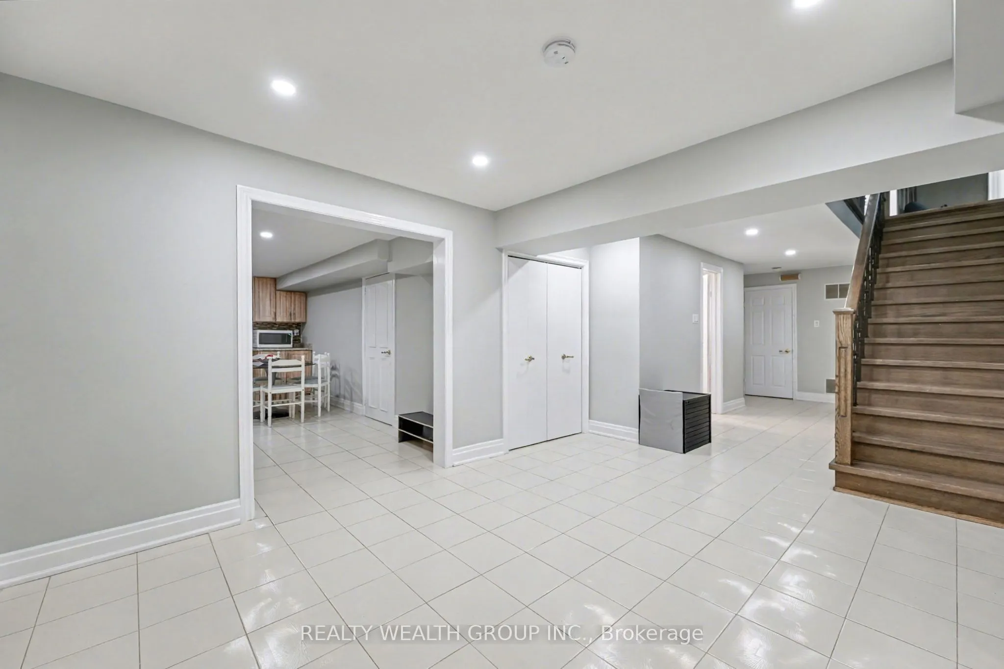 32 Colton Crescent S