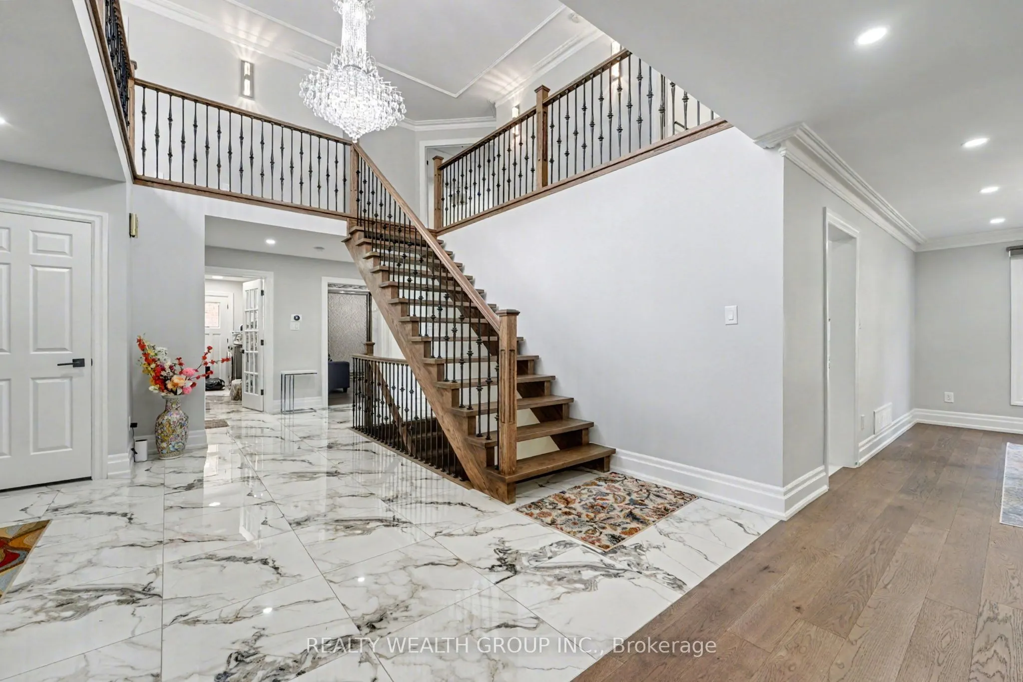 32 Colton Crescent S