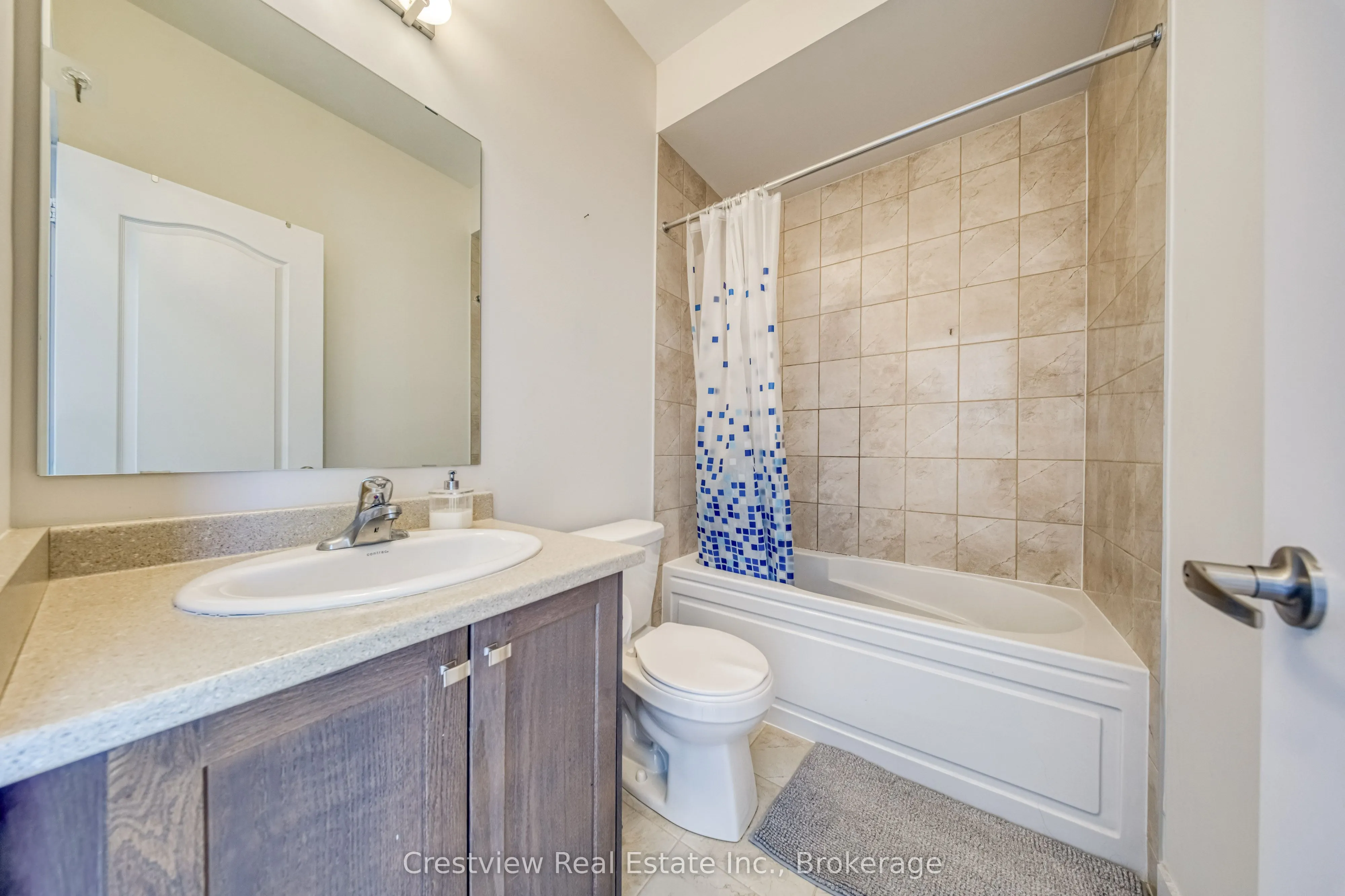 84 Stauffer Crescent