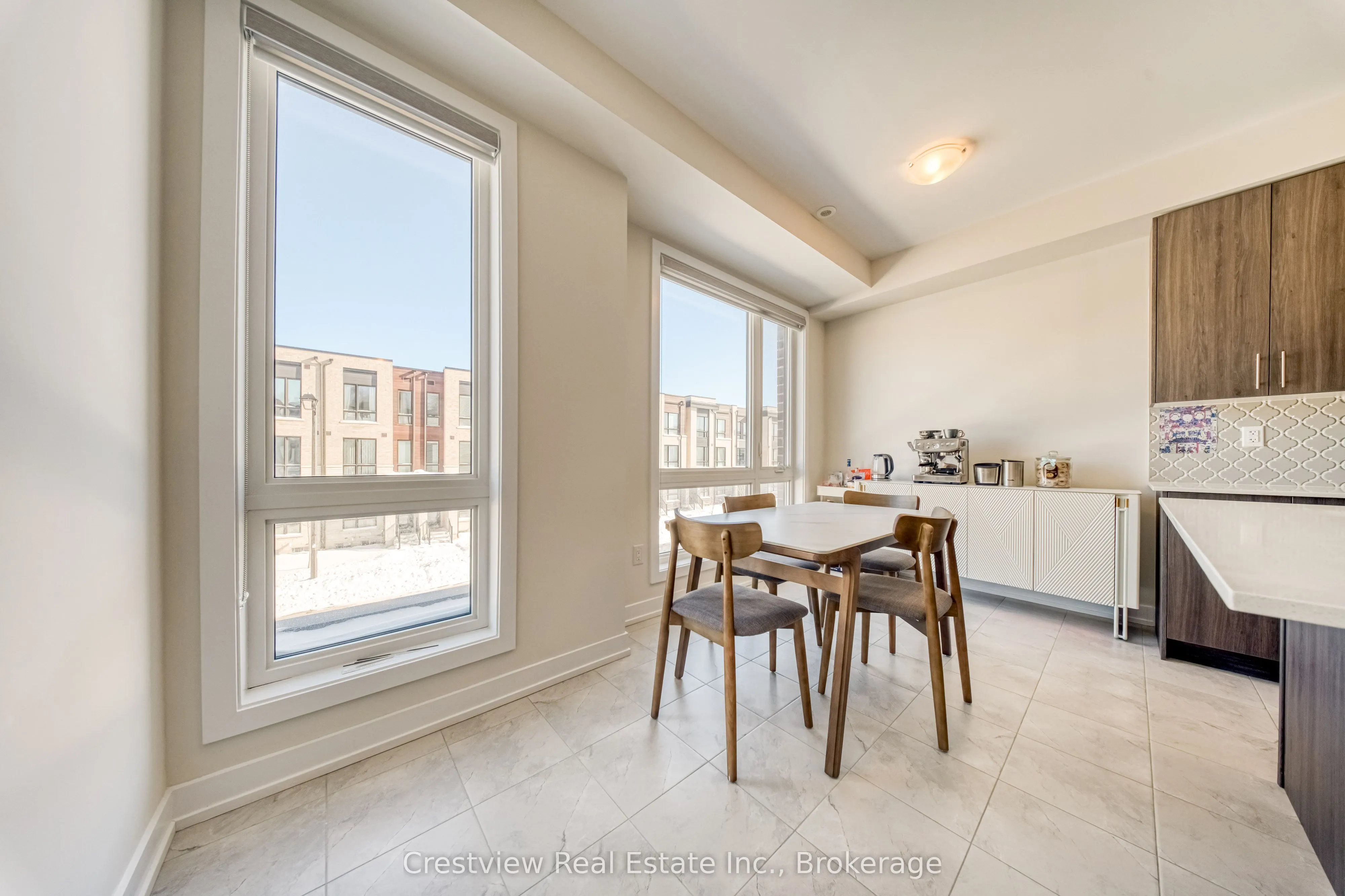 84 Stauffer Crescent