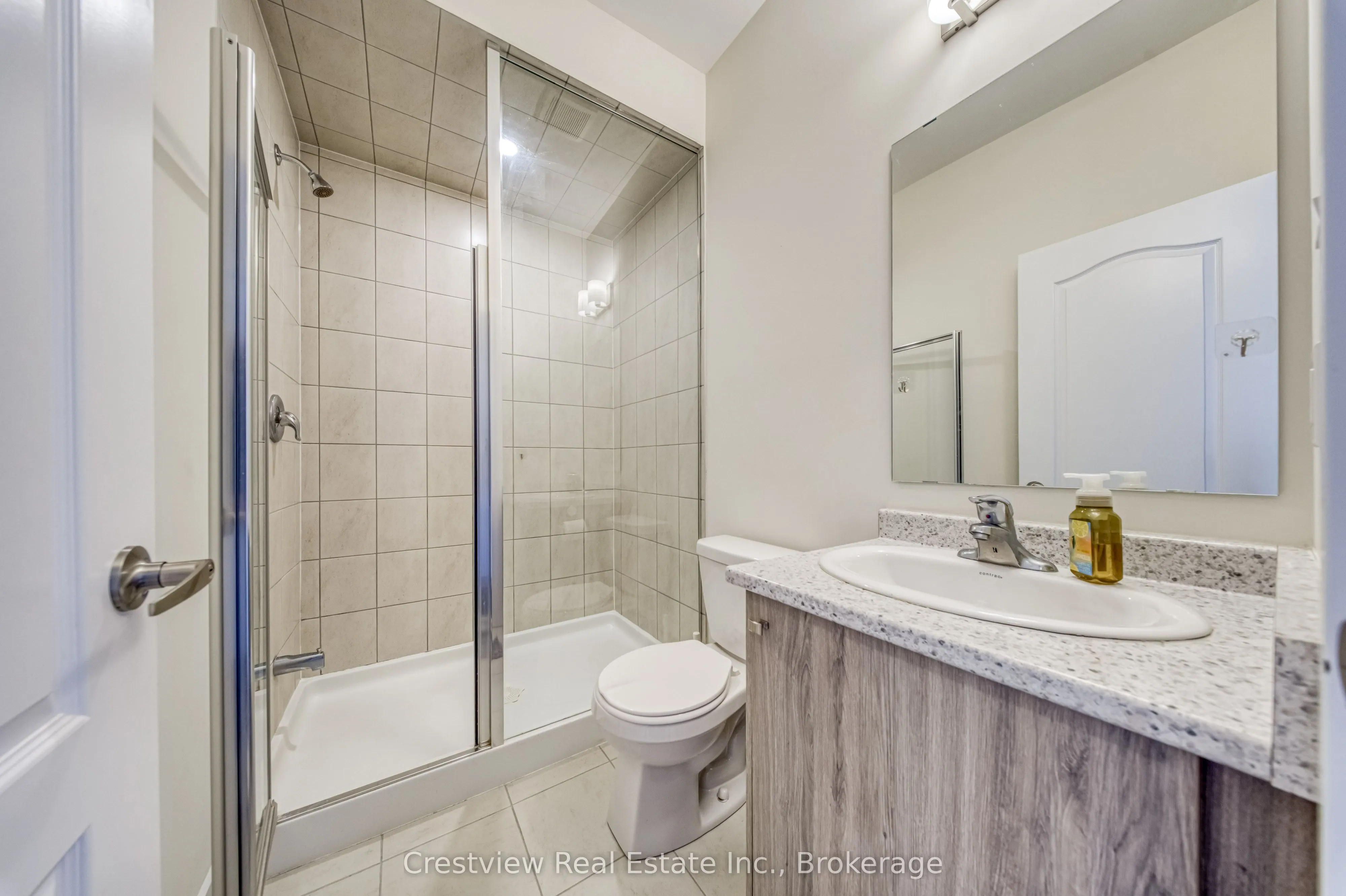 84 Stauffer Crescent