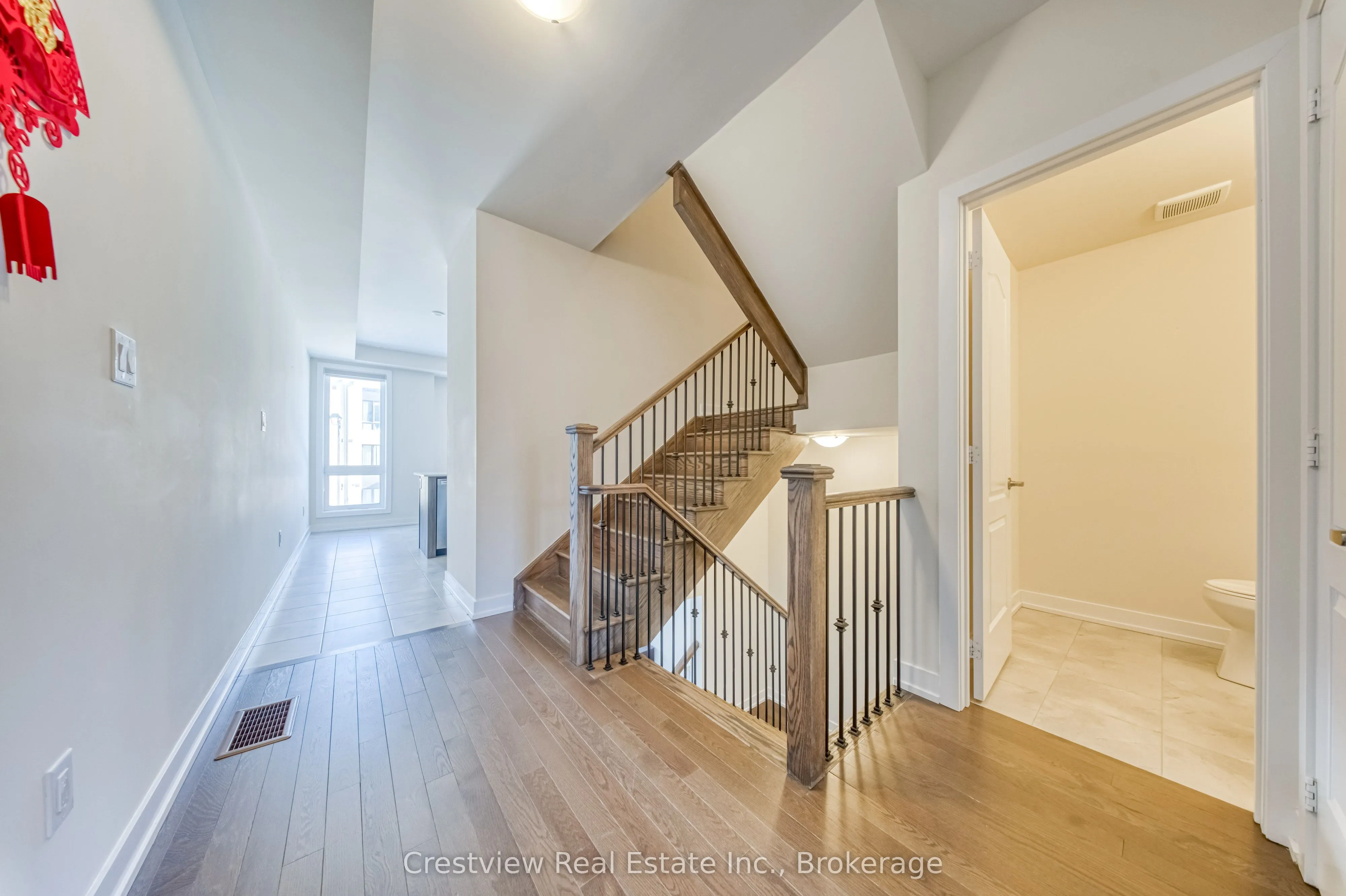84 Stauffer Crescent