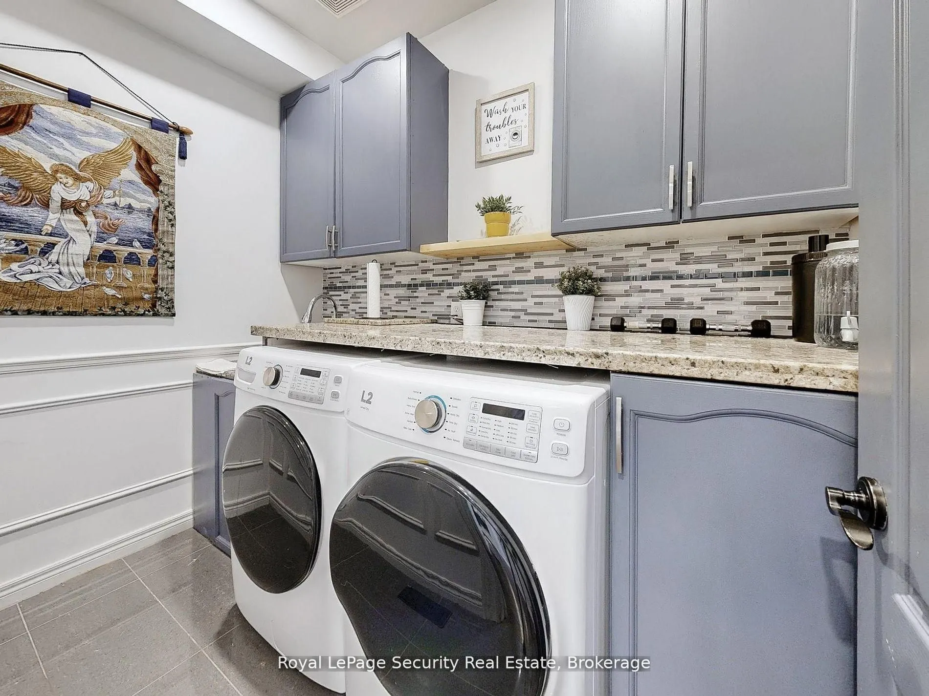 128 Daiseyfield Crescent