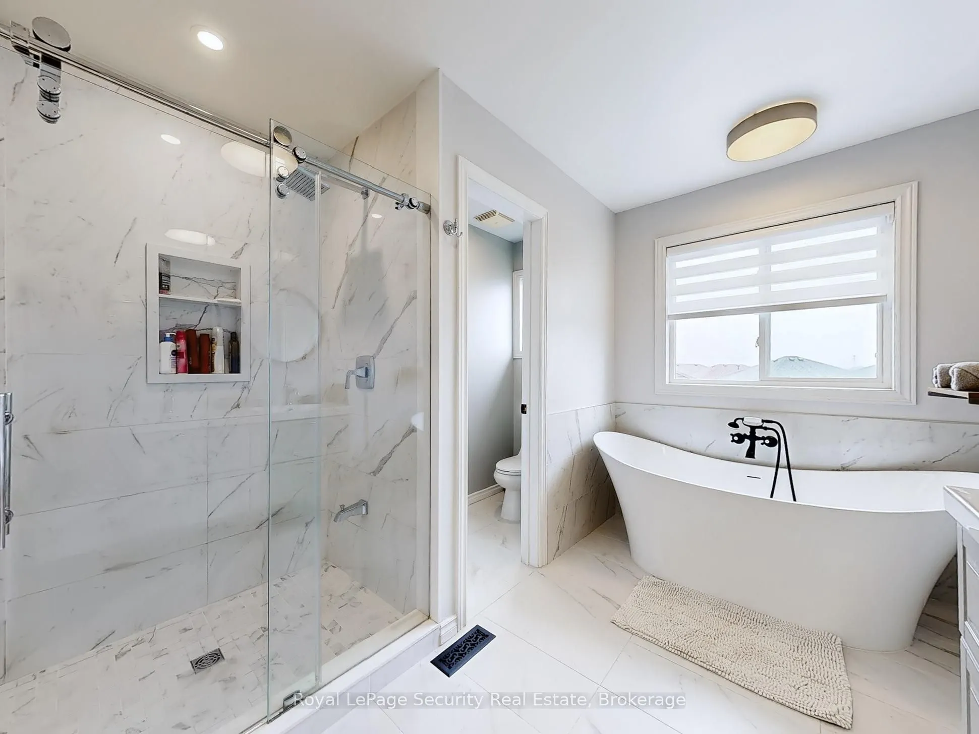 128 Daiseyfield Crescent