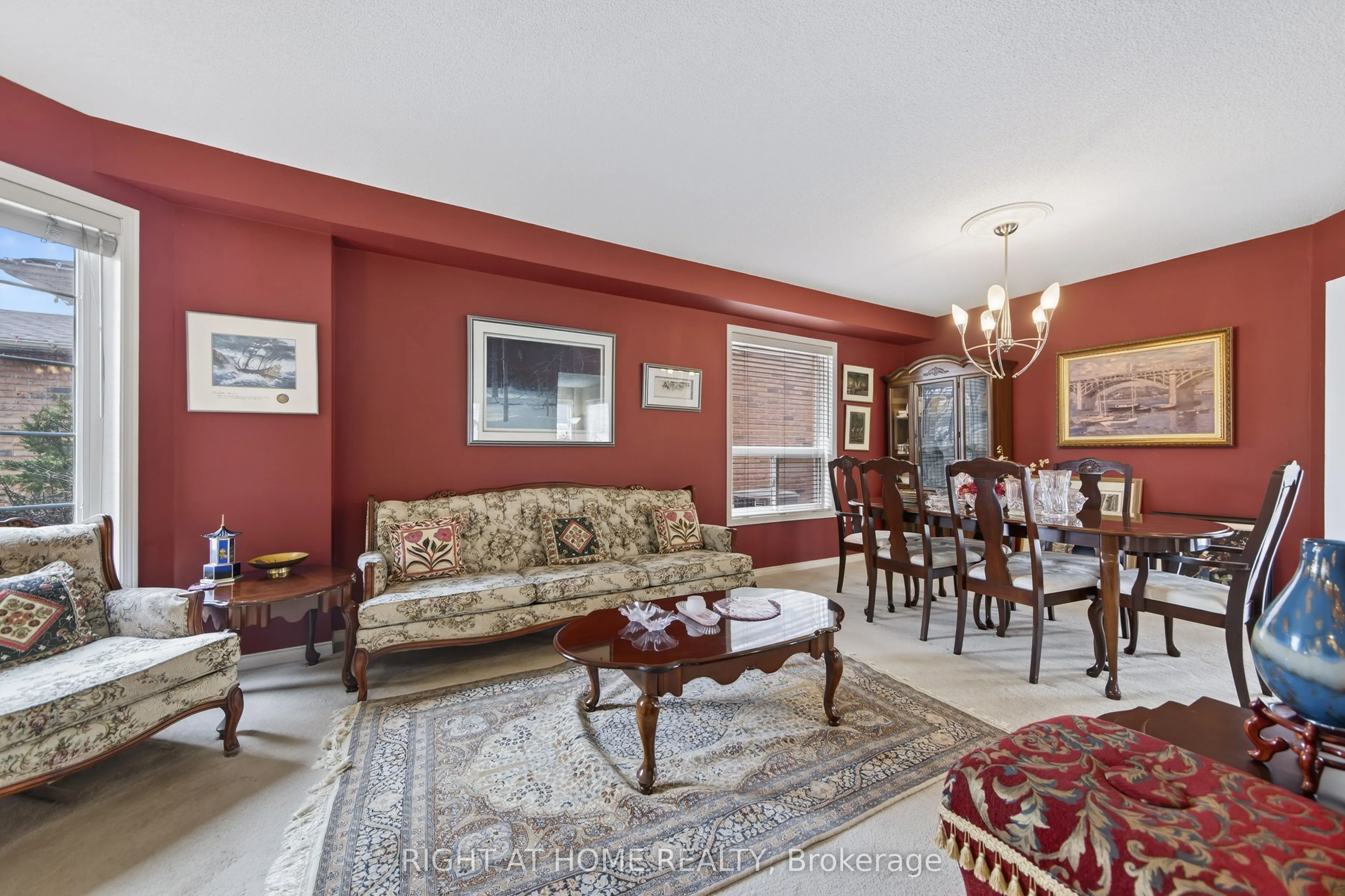 1338 Vincent Crescent