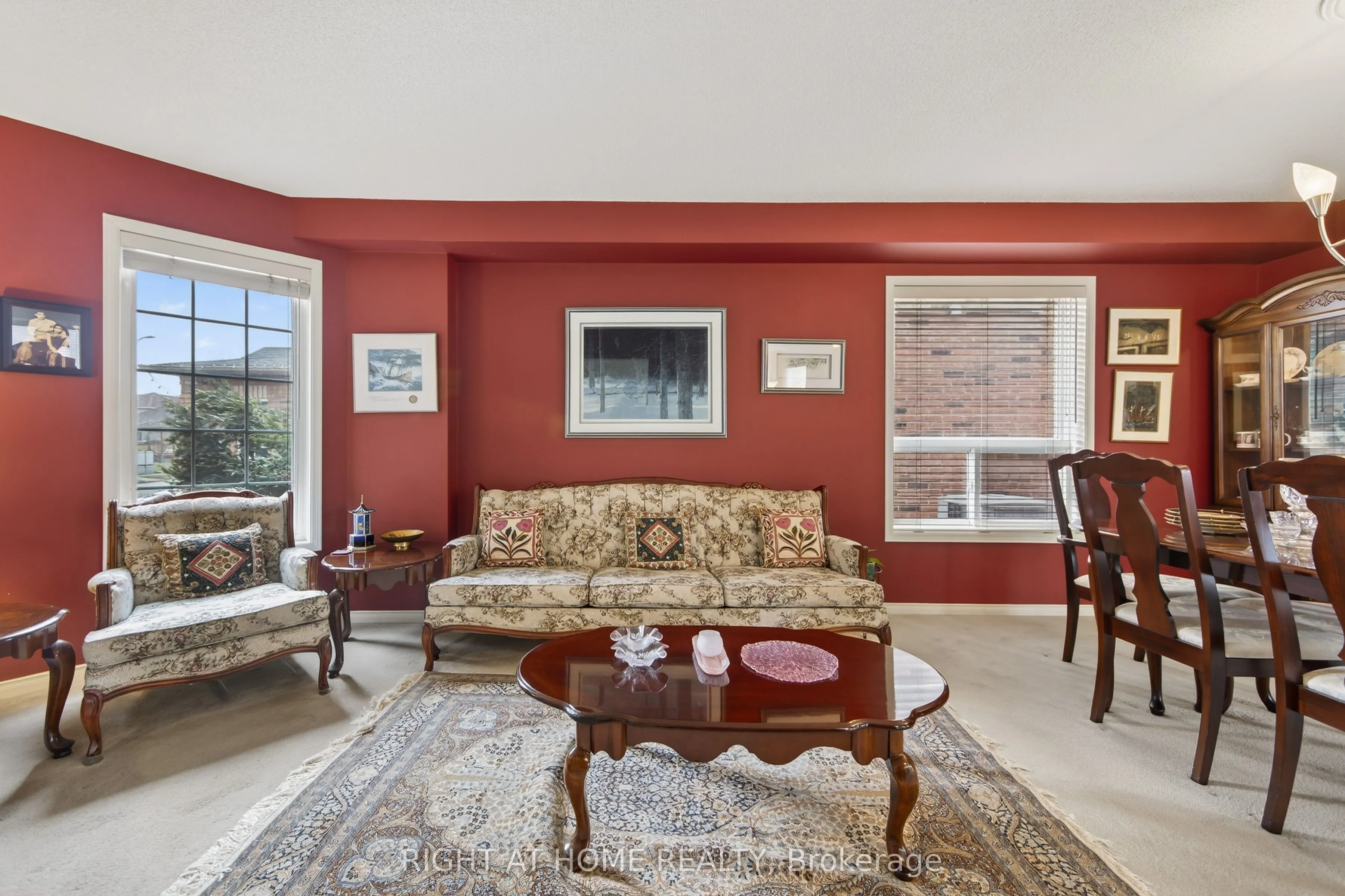 1338 Vincent Crescent