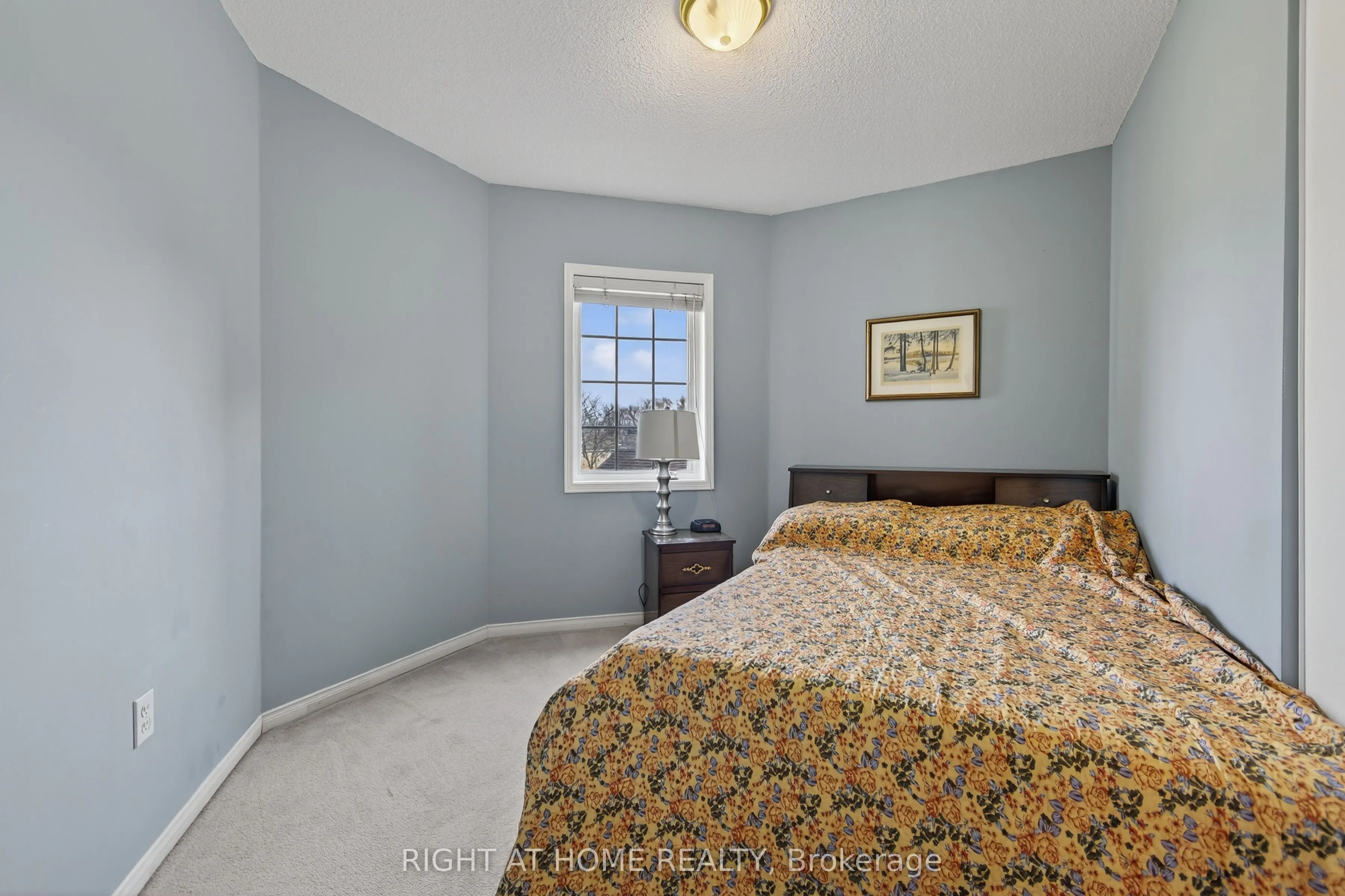 1338 Vincent Crescent