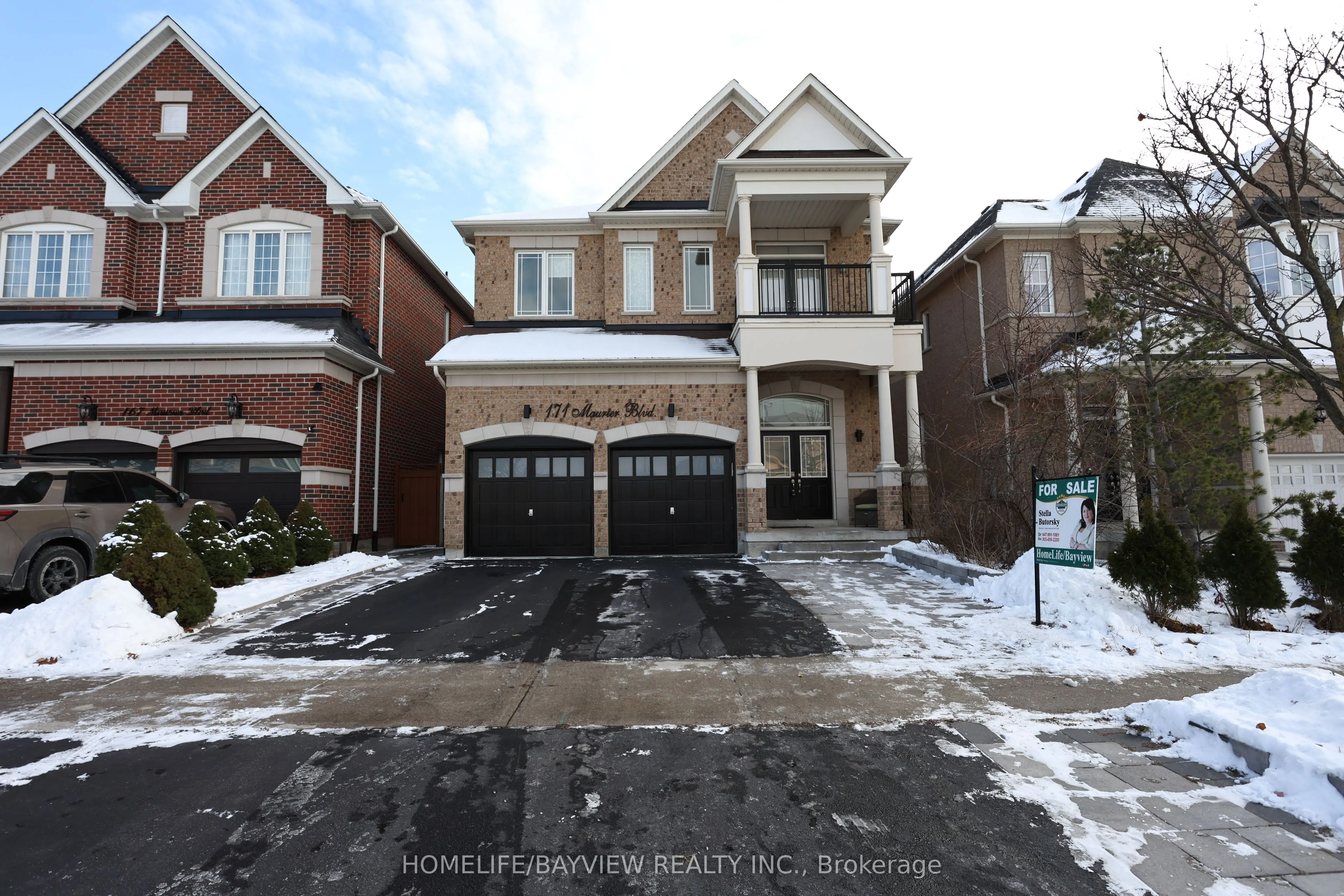 171 Maurier Boulevard