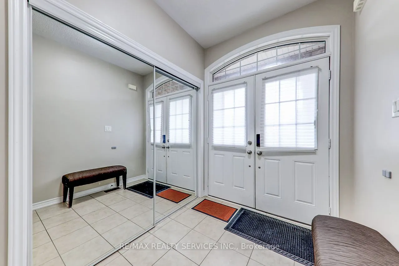 2179 Dawson Crescent
