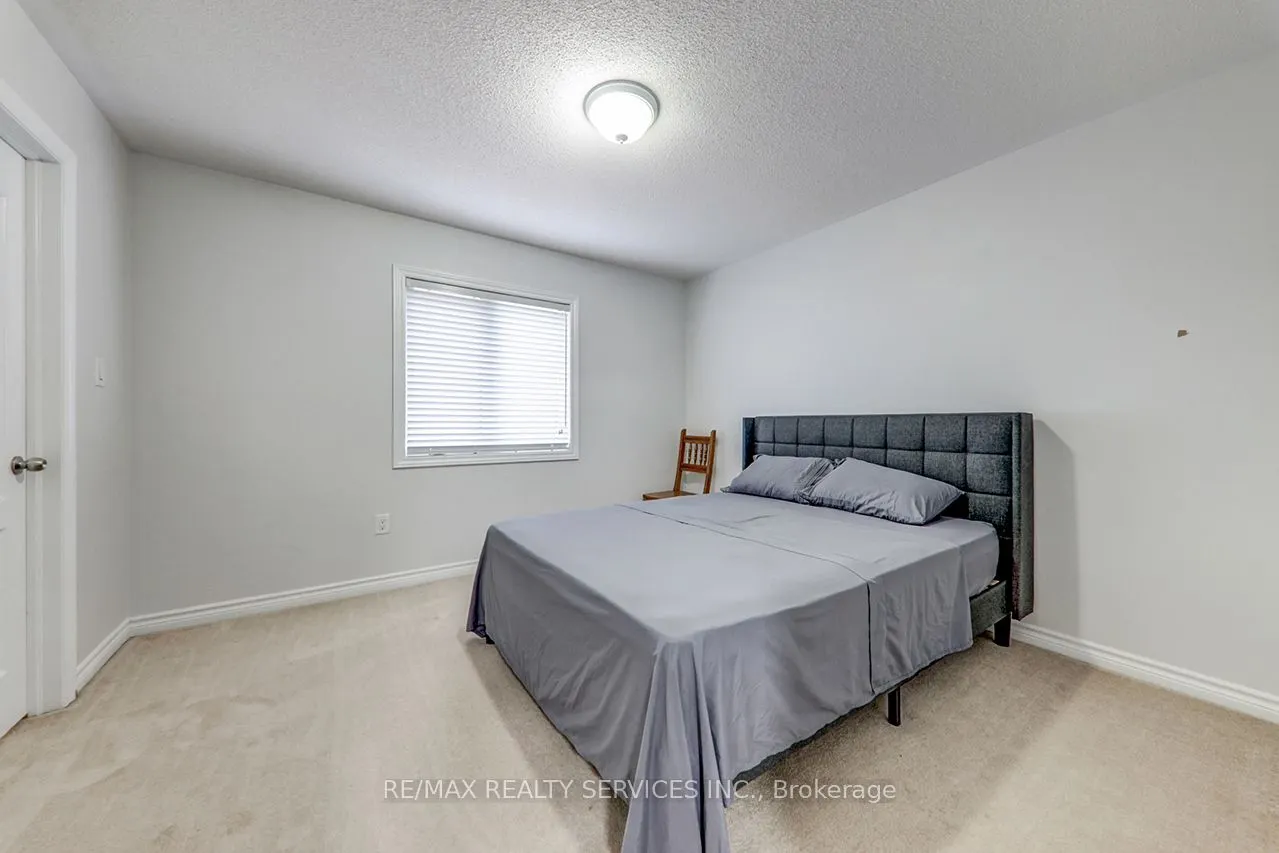2179 Dawson Crescent