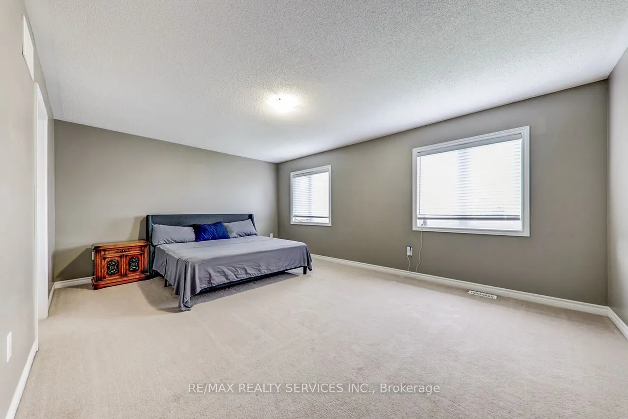 2179 Dawson Crescent