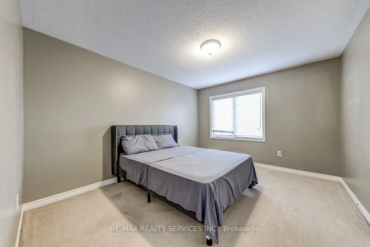 2179 Dawson Crescent