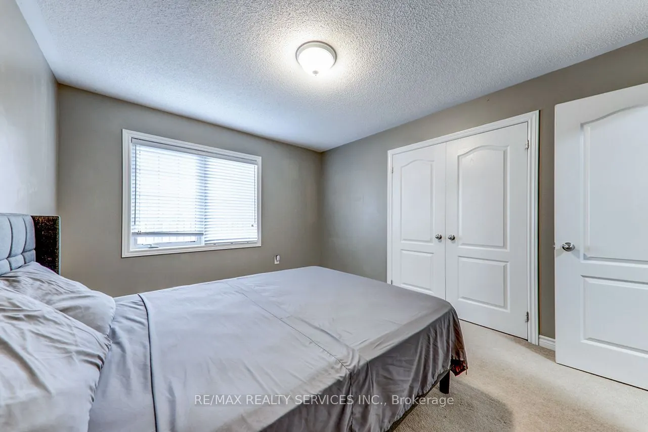 2179 Dawson Crescent