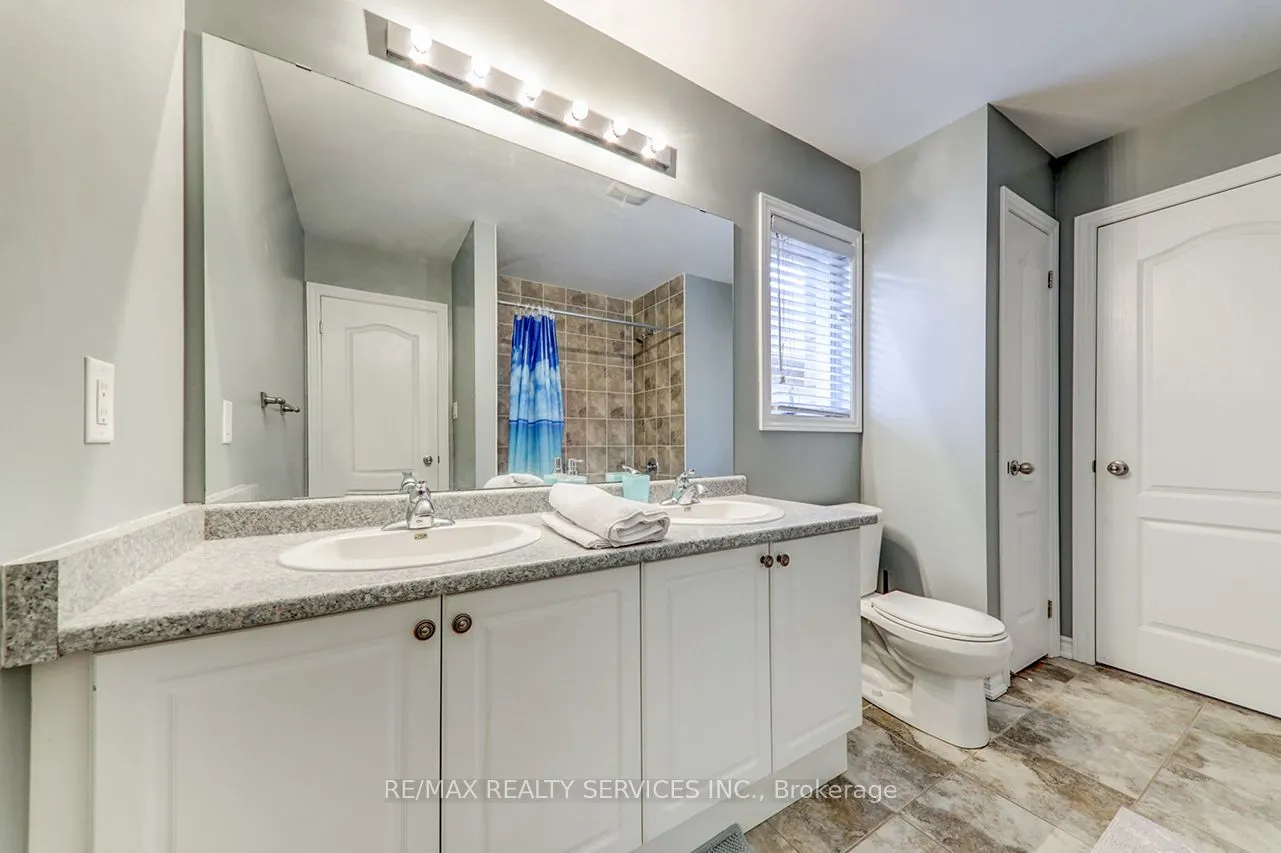 2179 Dawson Crescent