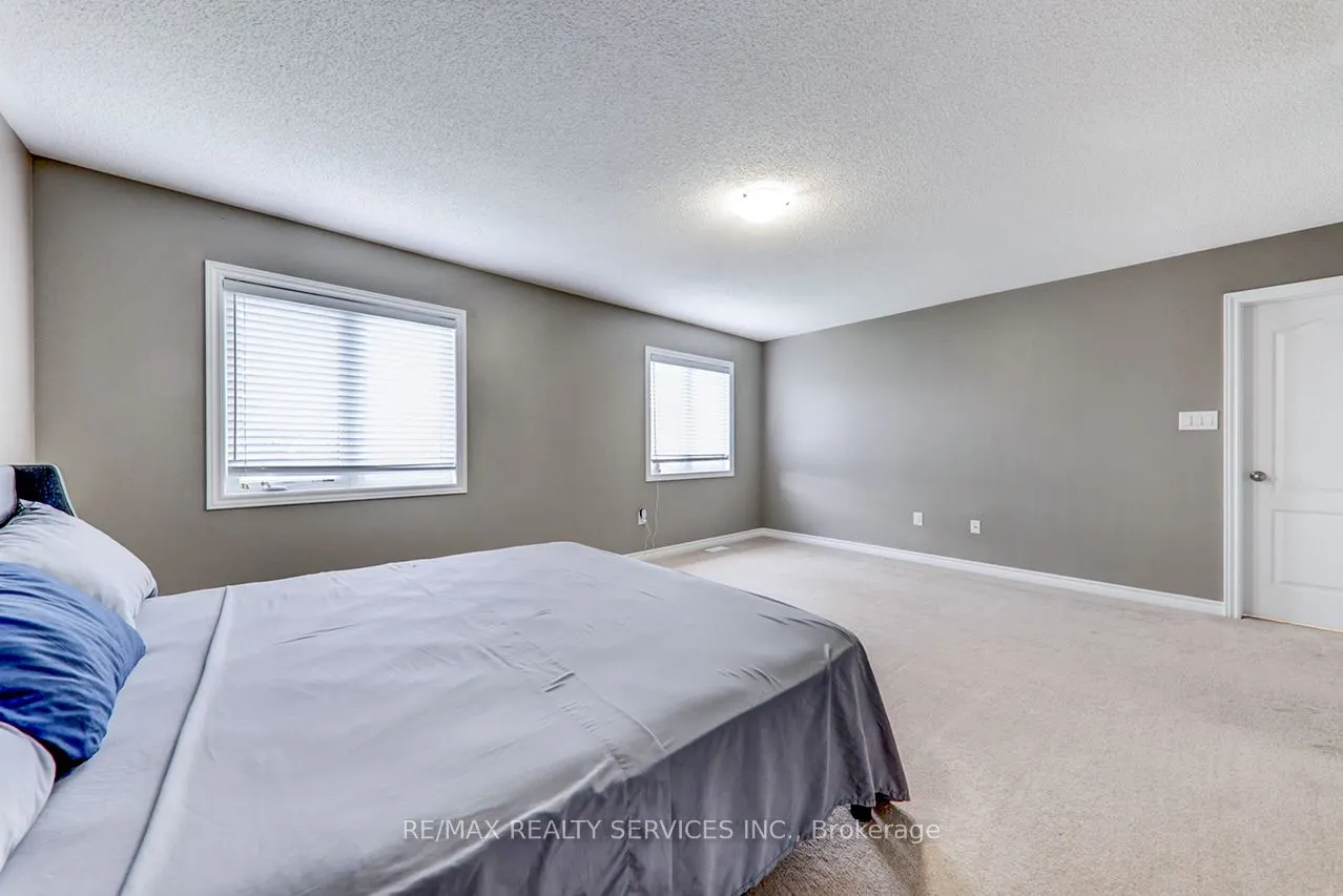 2179 Dawson Crescent