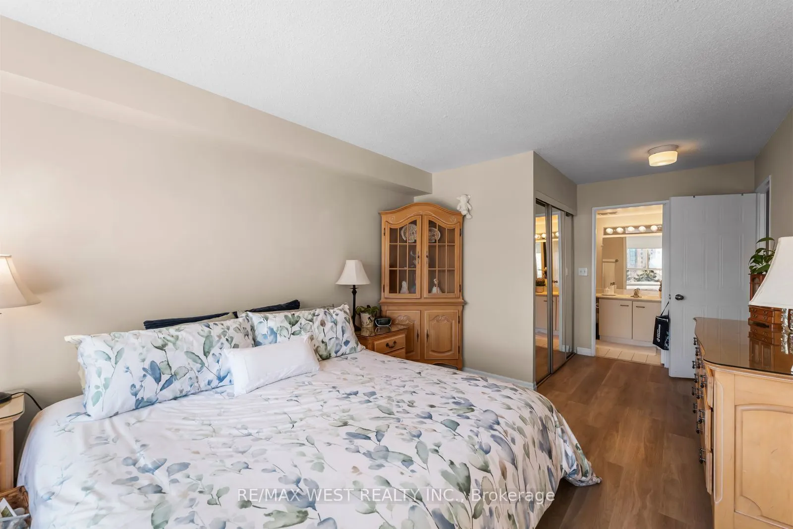 100 Observatory Lane #502