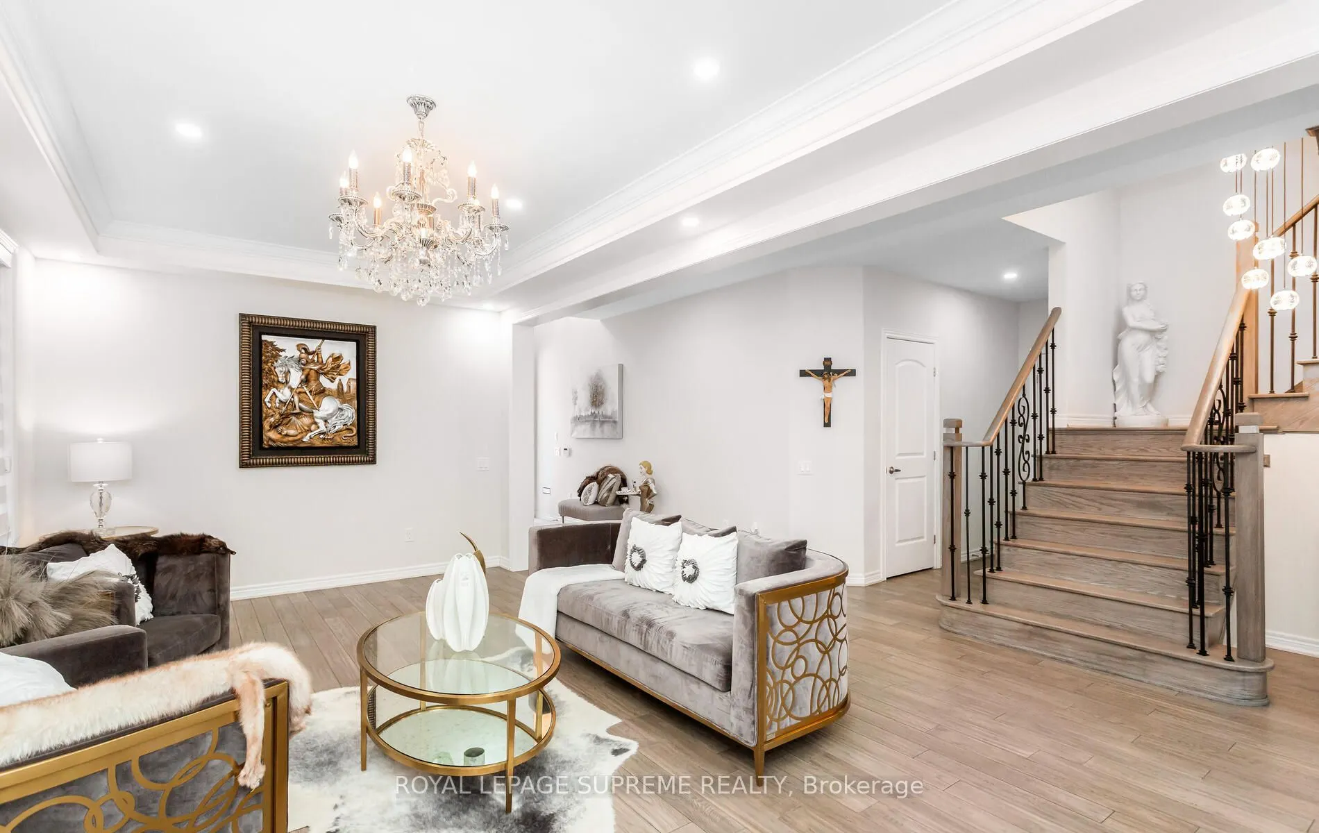 95 Selby Crescent