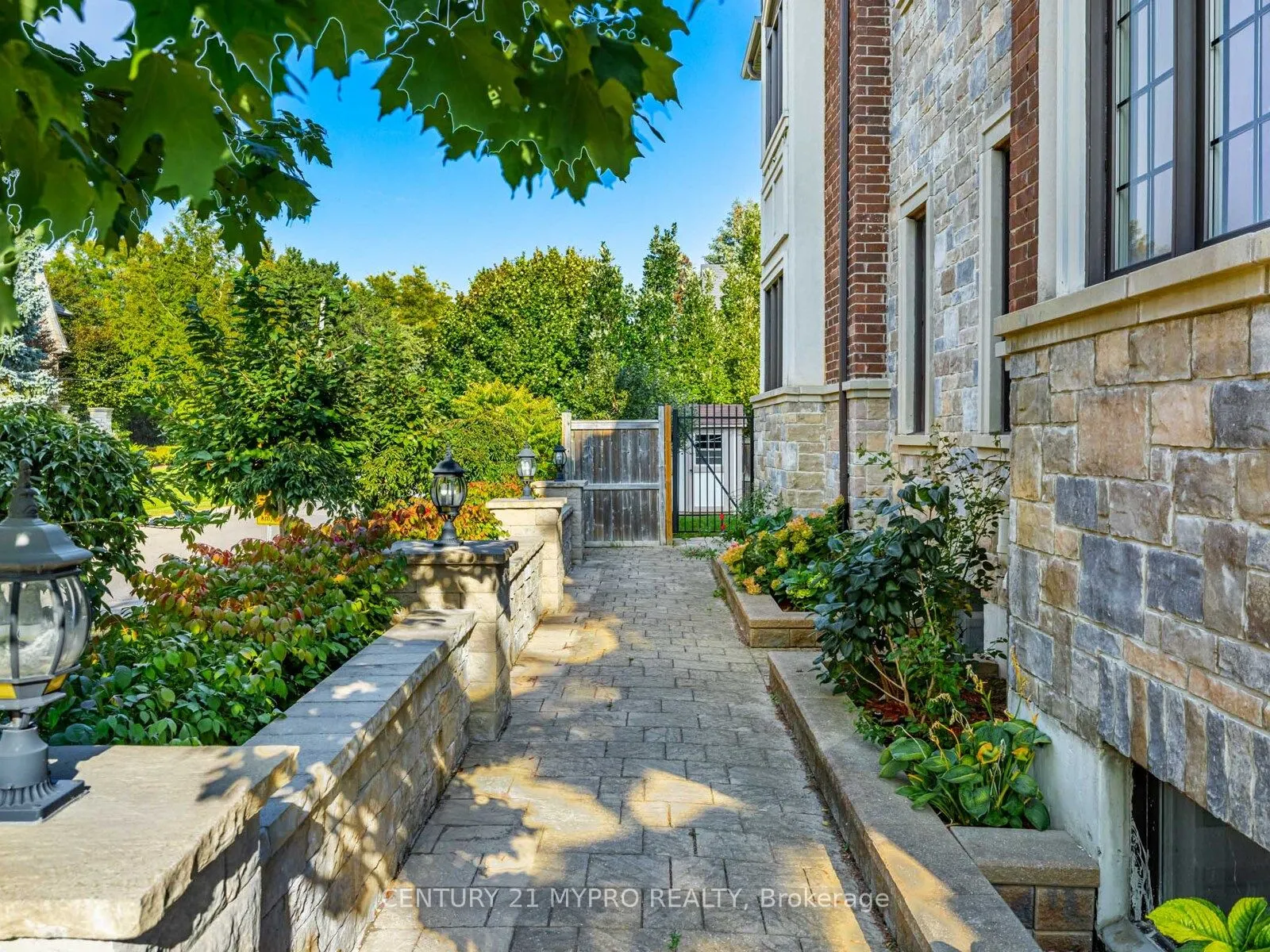 9A Anglin Drive