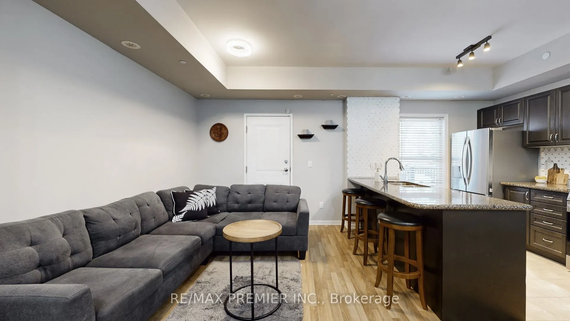 9589 Keele Street #106