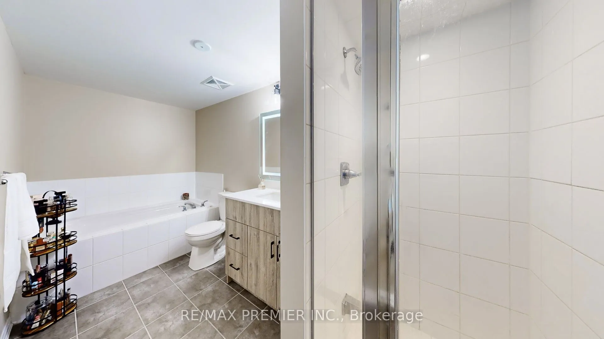 9589 Keele Street #106