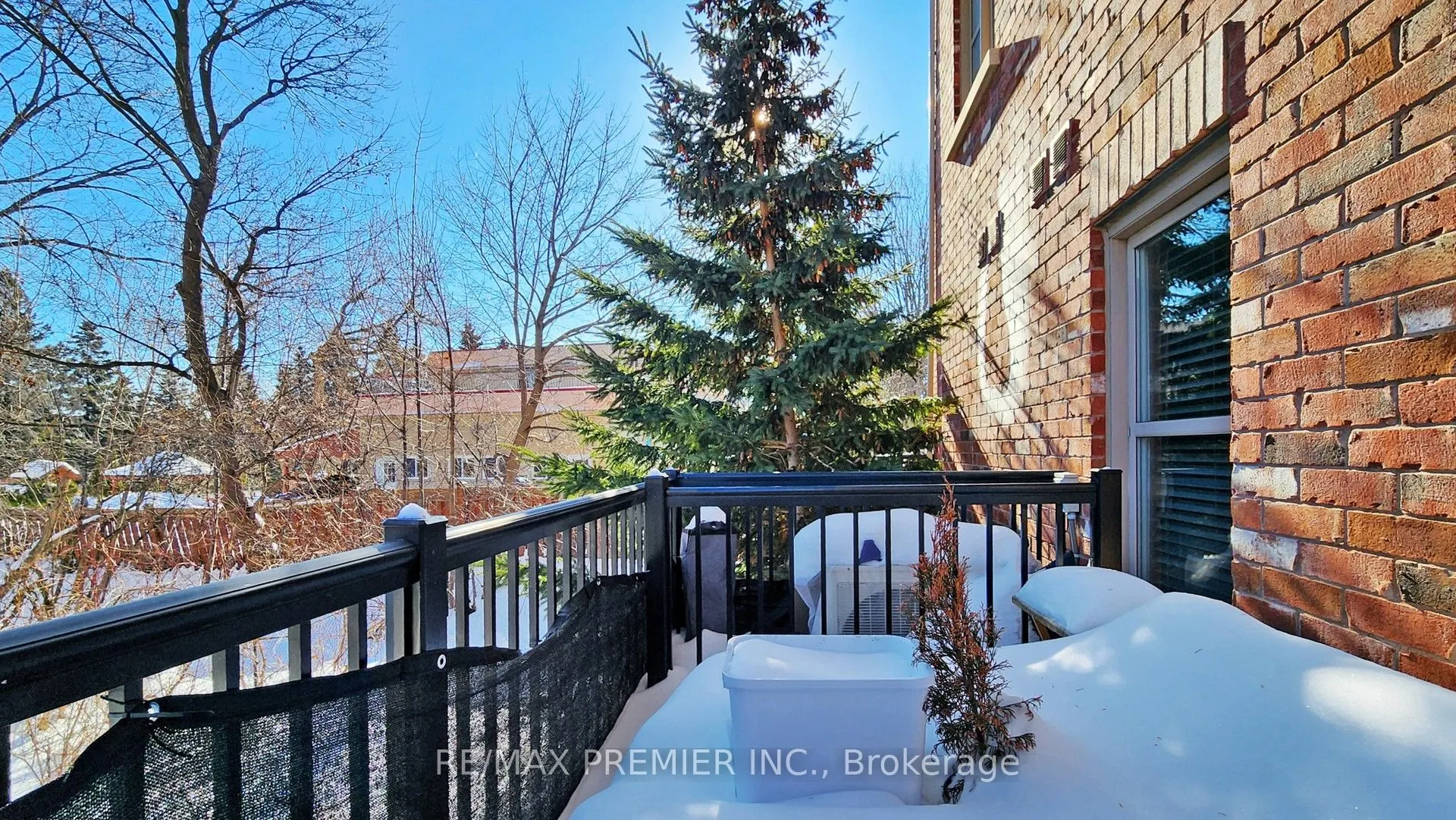 9589 Keele Street #106