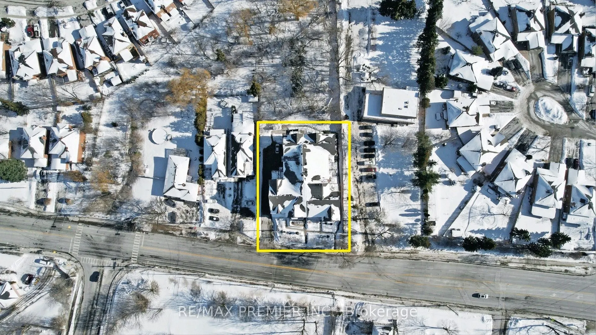 9589 Keele Street #106