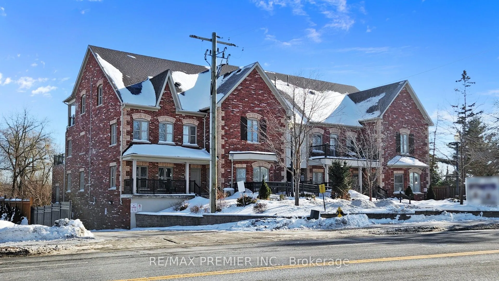9589 Keele Street #106