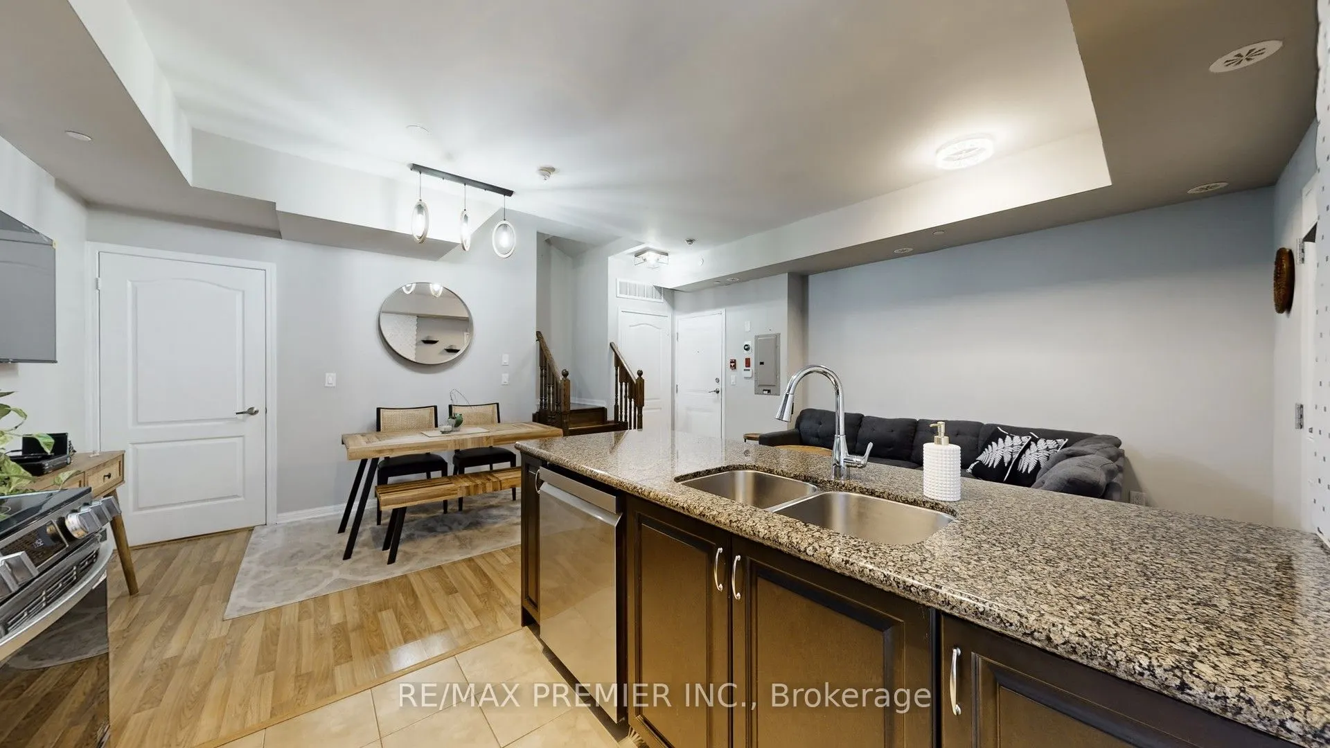 9589 Keele Street #106