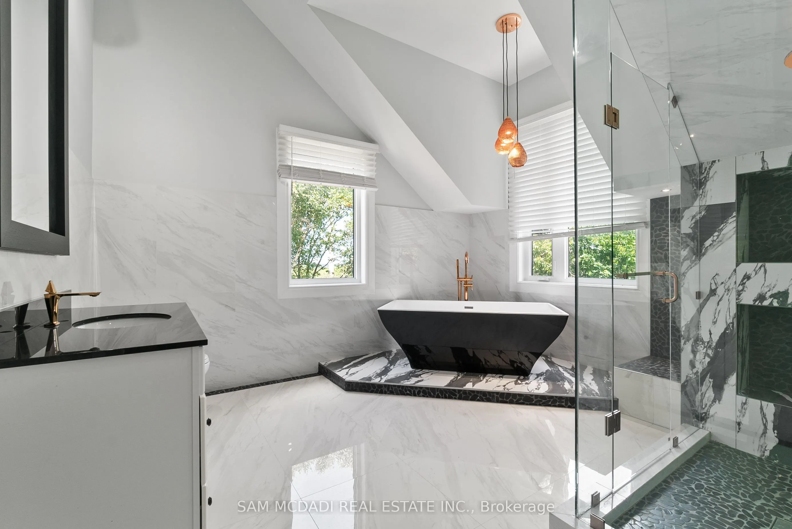 15 Glenview Heights Lane