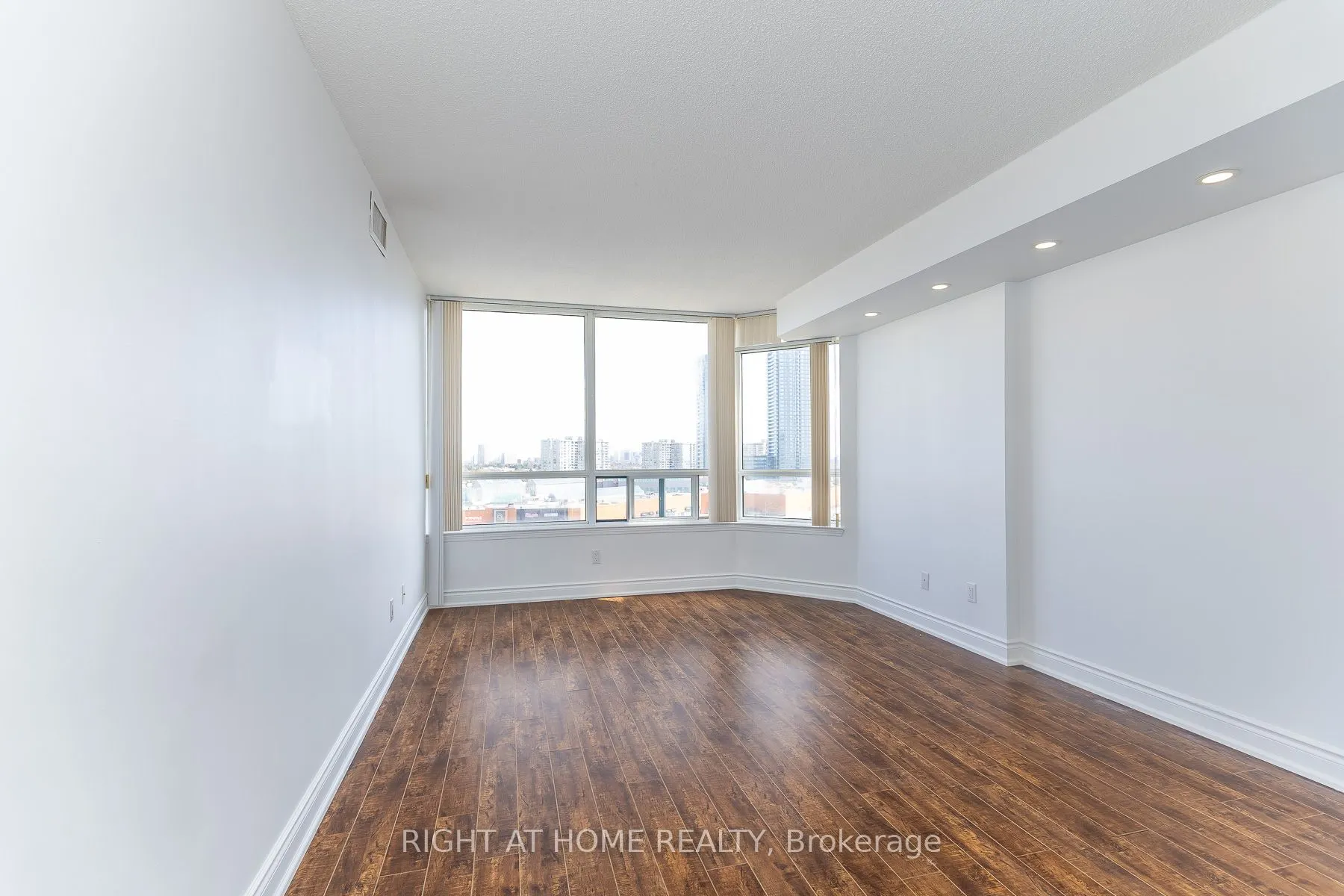 120 Promenade Circle #1001