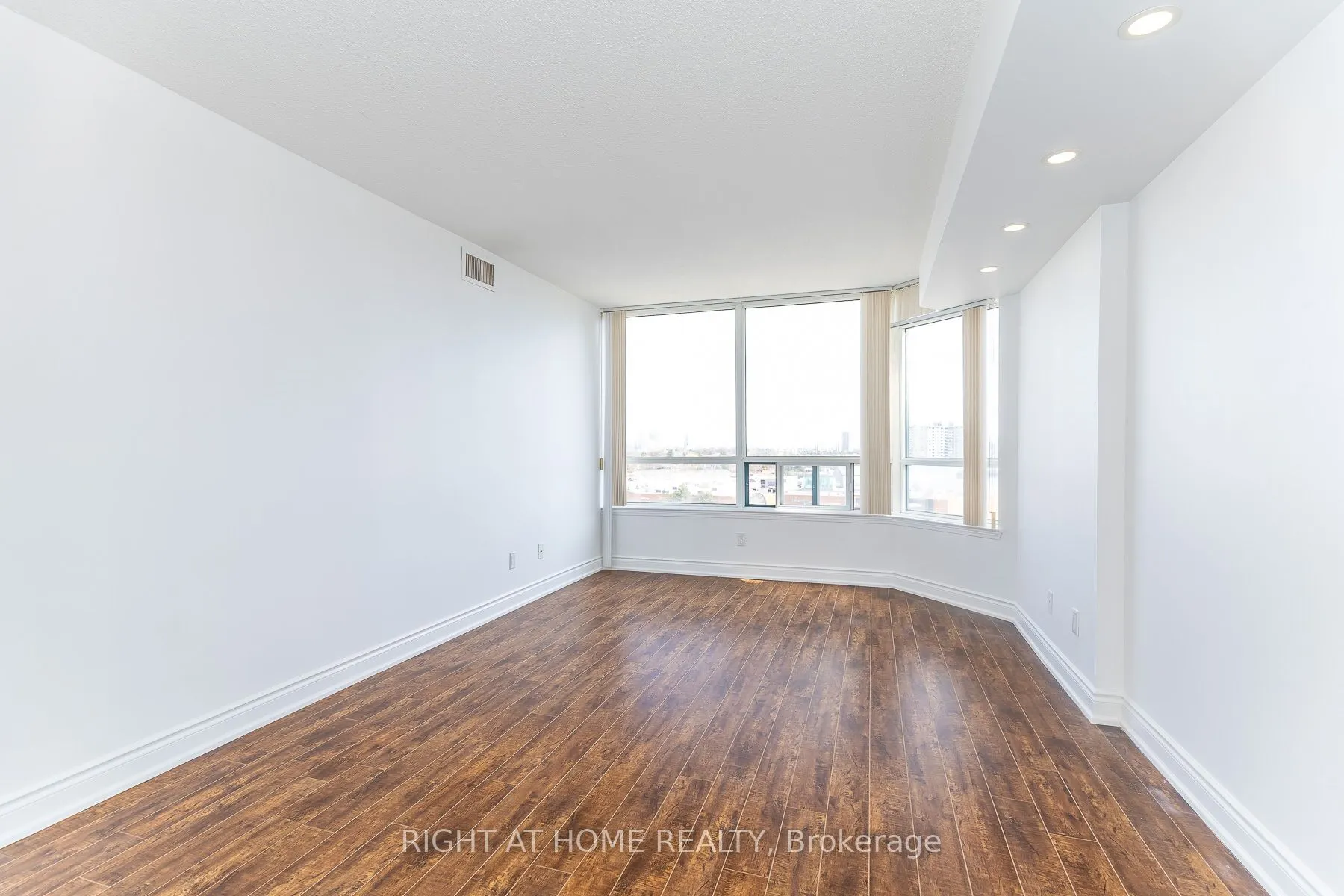 120 Promenade Circle #1001
