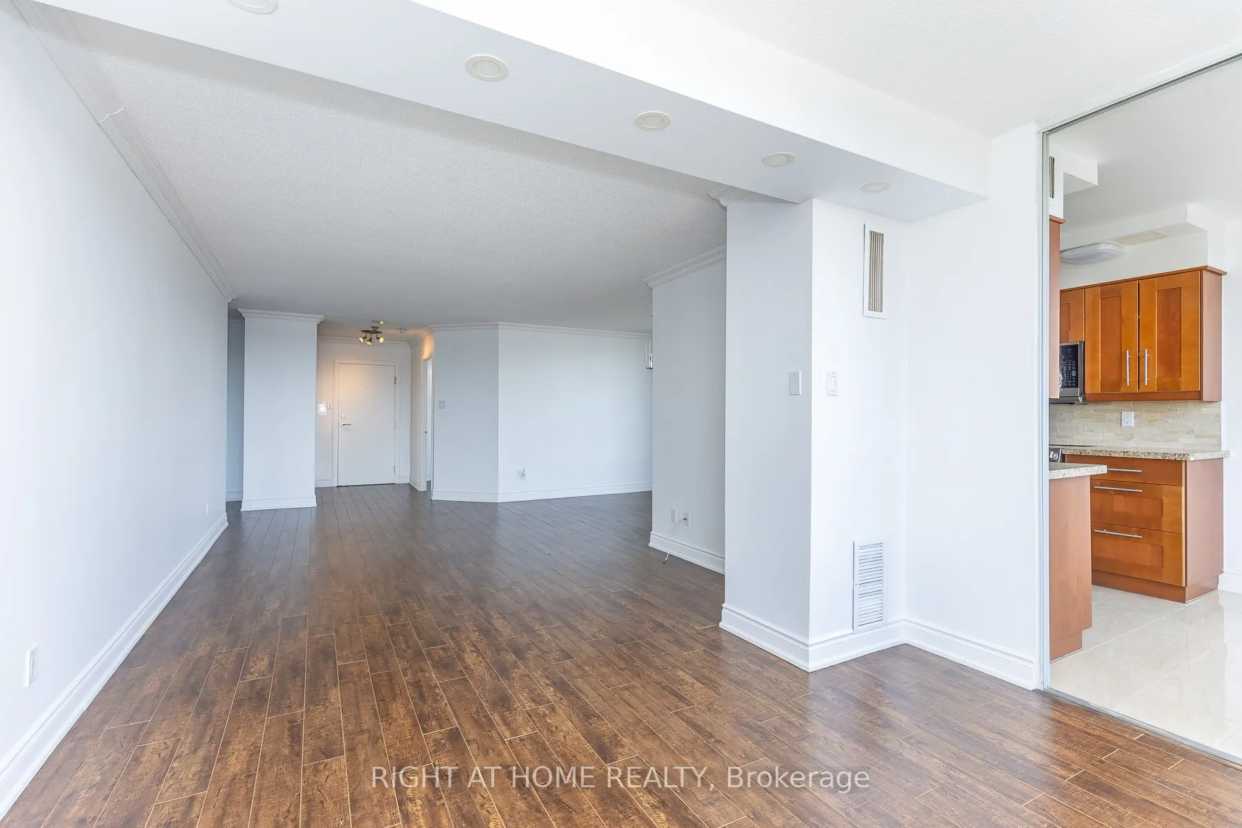 120 Promenade Circle #1001