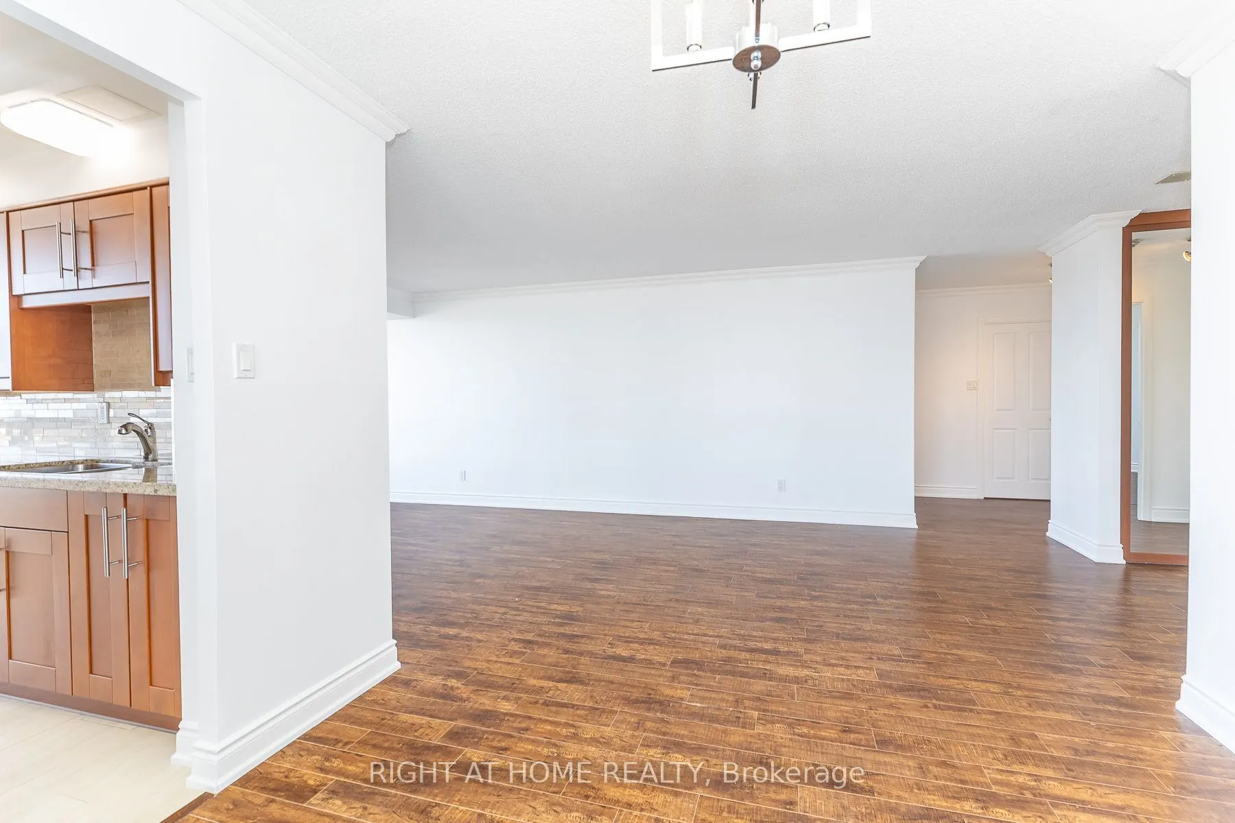 120 Promenade Circle #1001