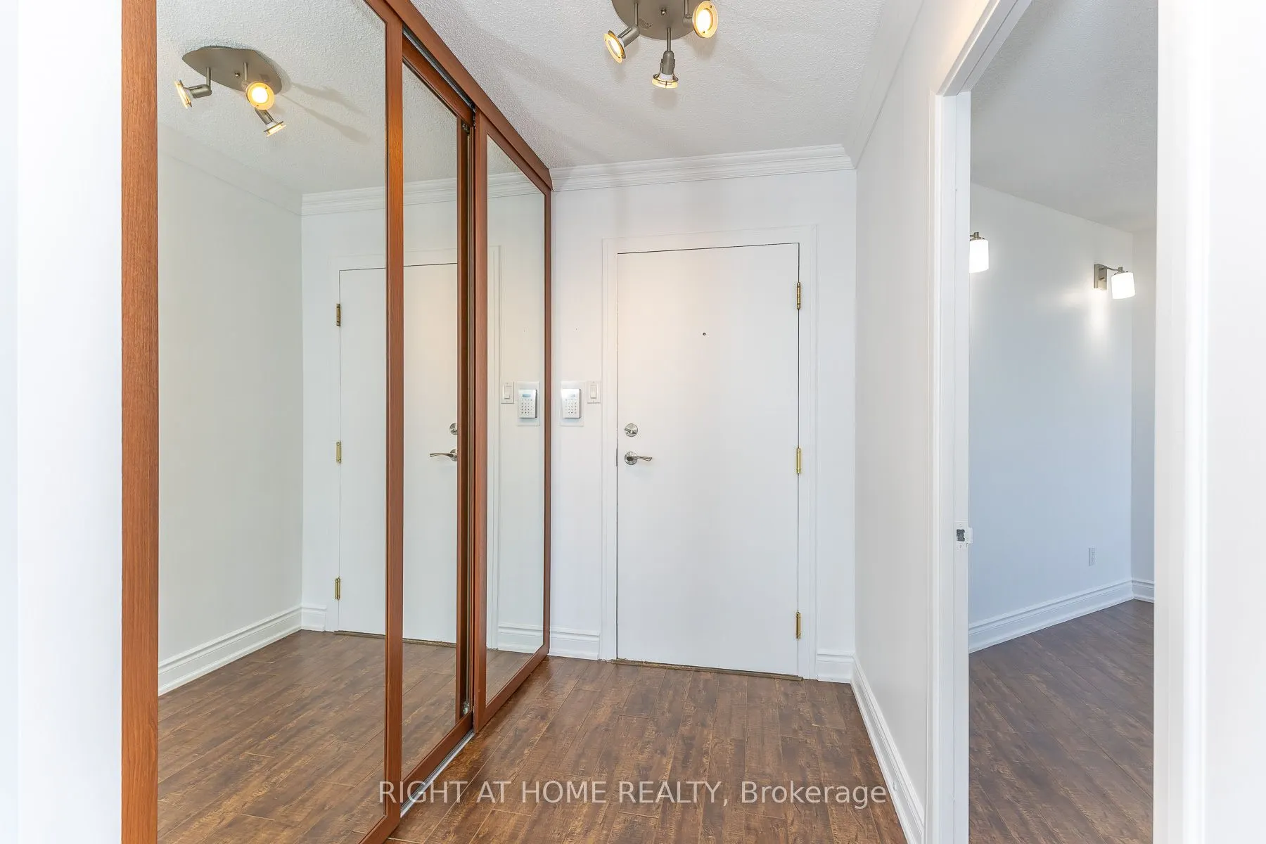 120 Promenade Circle #1001